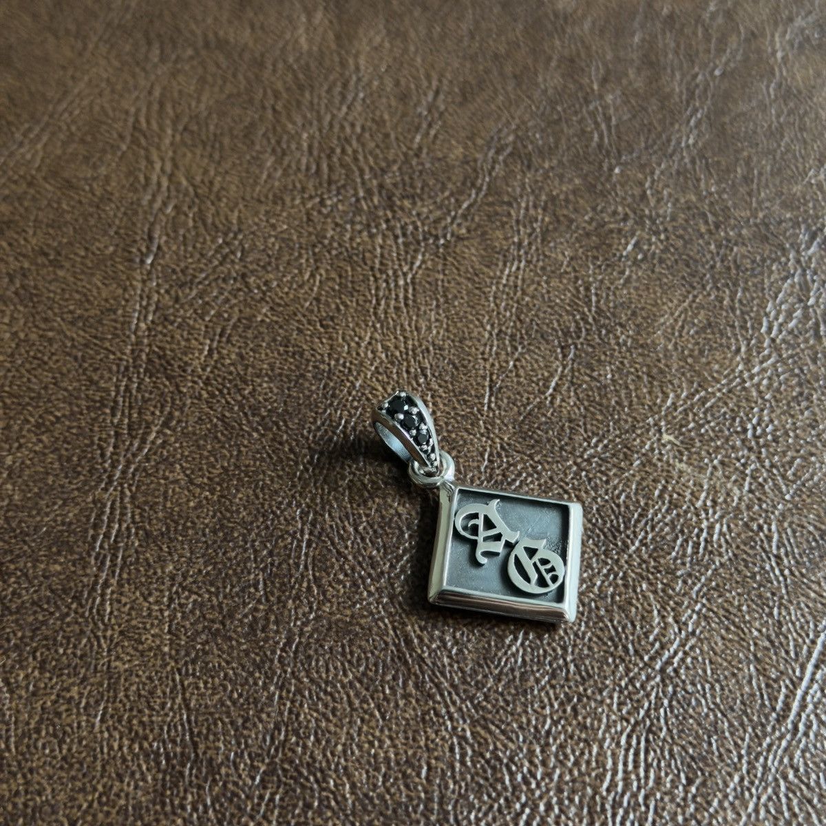 A&G Rock By Amal Guessous Black Diamond 925 Silver Engraved Pendant Size ONE SIZE - 3 Thumbnail