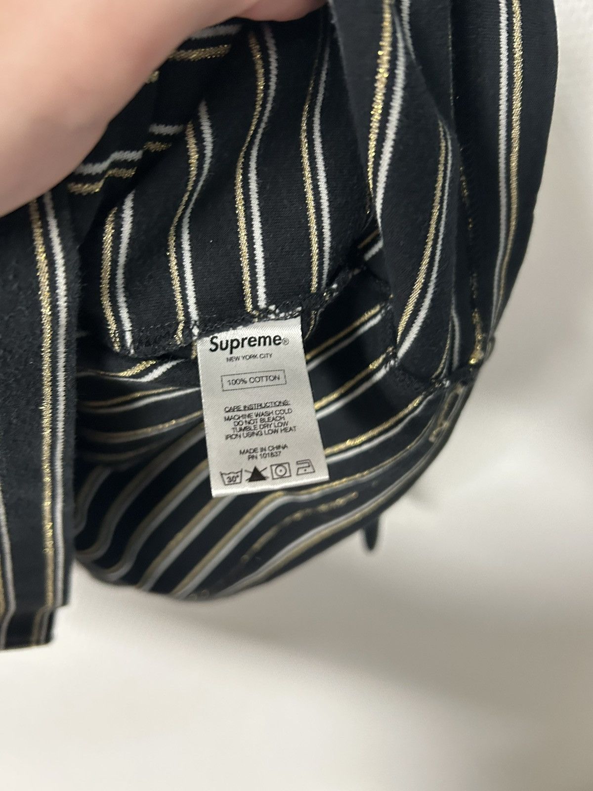 Supreme - FW16 Gold Stripe Turtleneck Schwarz🖤⚜️