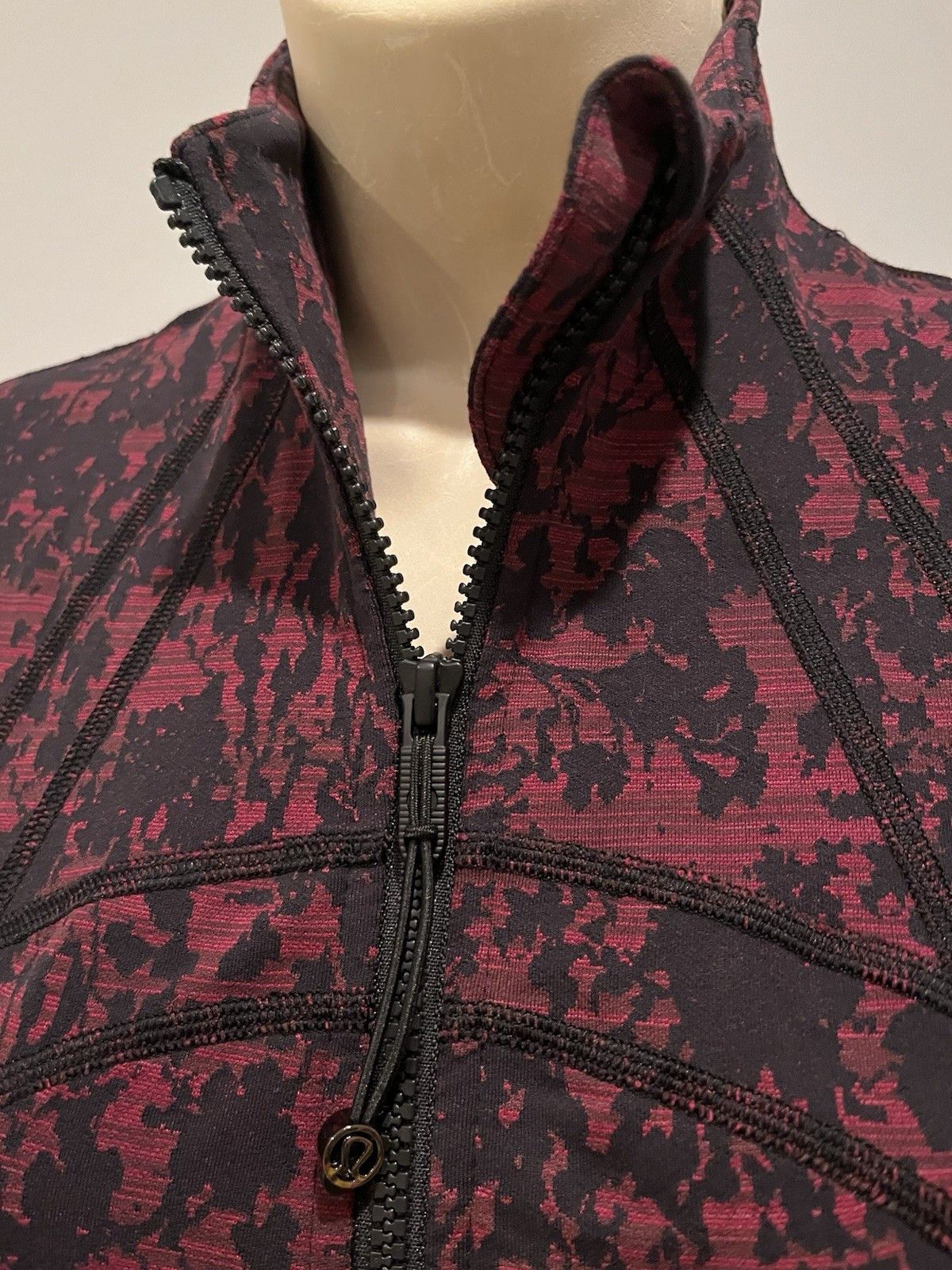 Lululemon Lululemon Scatter Blossom Garnet Define Jacket Size S / US 4 / IT 40 - 10 Thumbnail