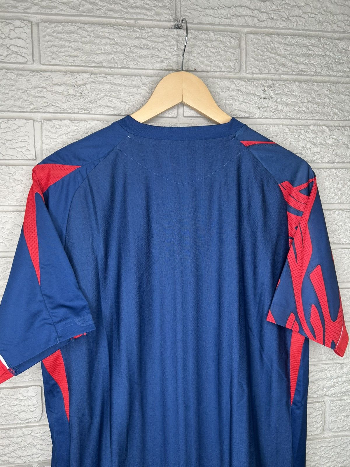 Umbro Vintage Umbro England 2005 Training Jersey Size US L / EU 52-54 / 3 - 8 Thumbnail