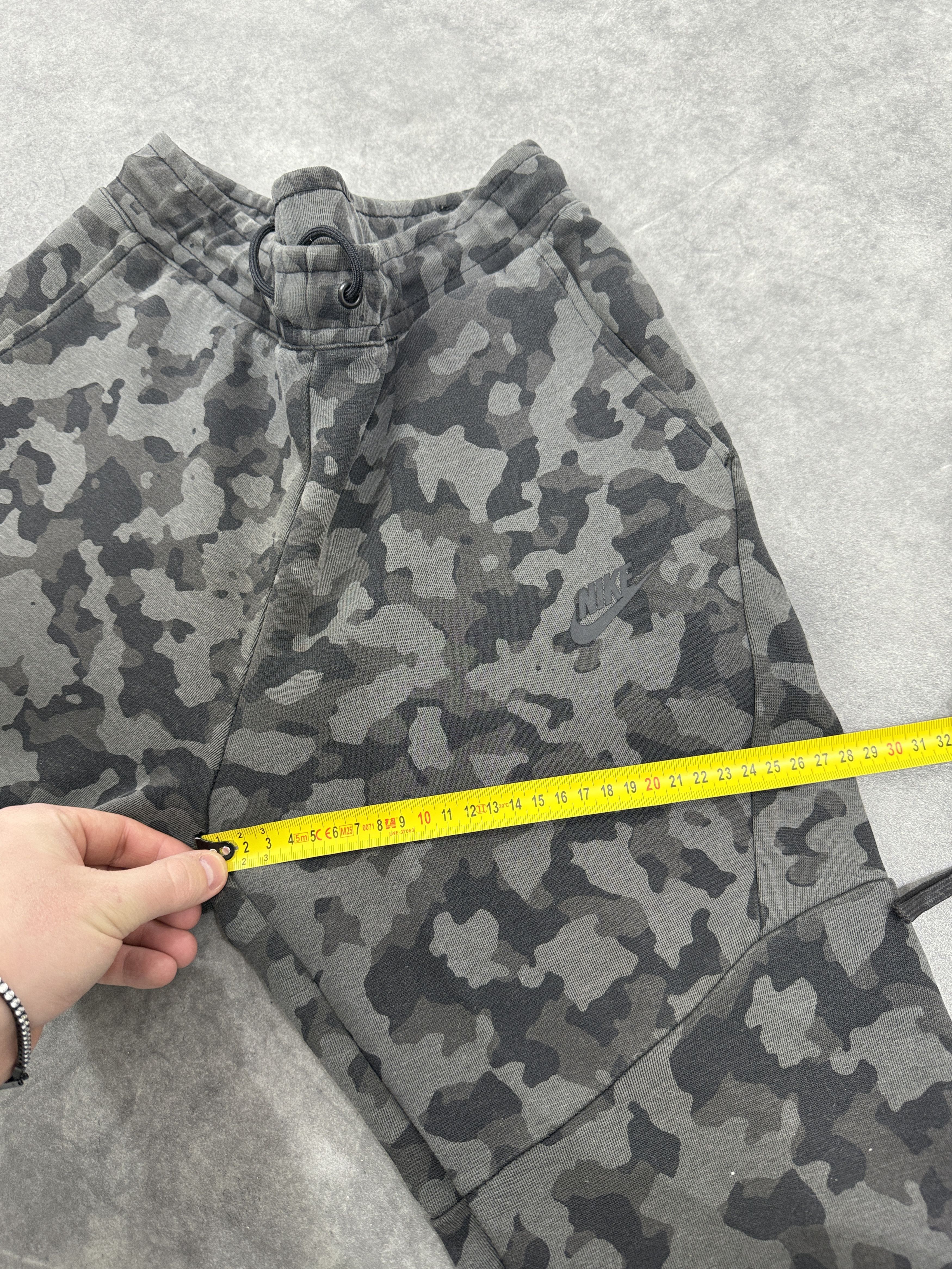 Nike Camo Nike Tech Fleece Sweatpants Size US 29 - 5 Thumbnail