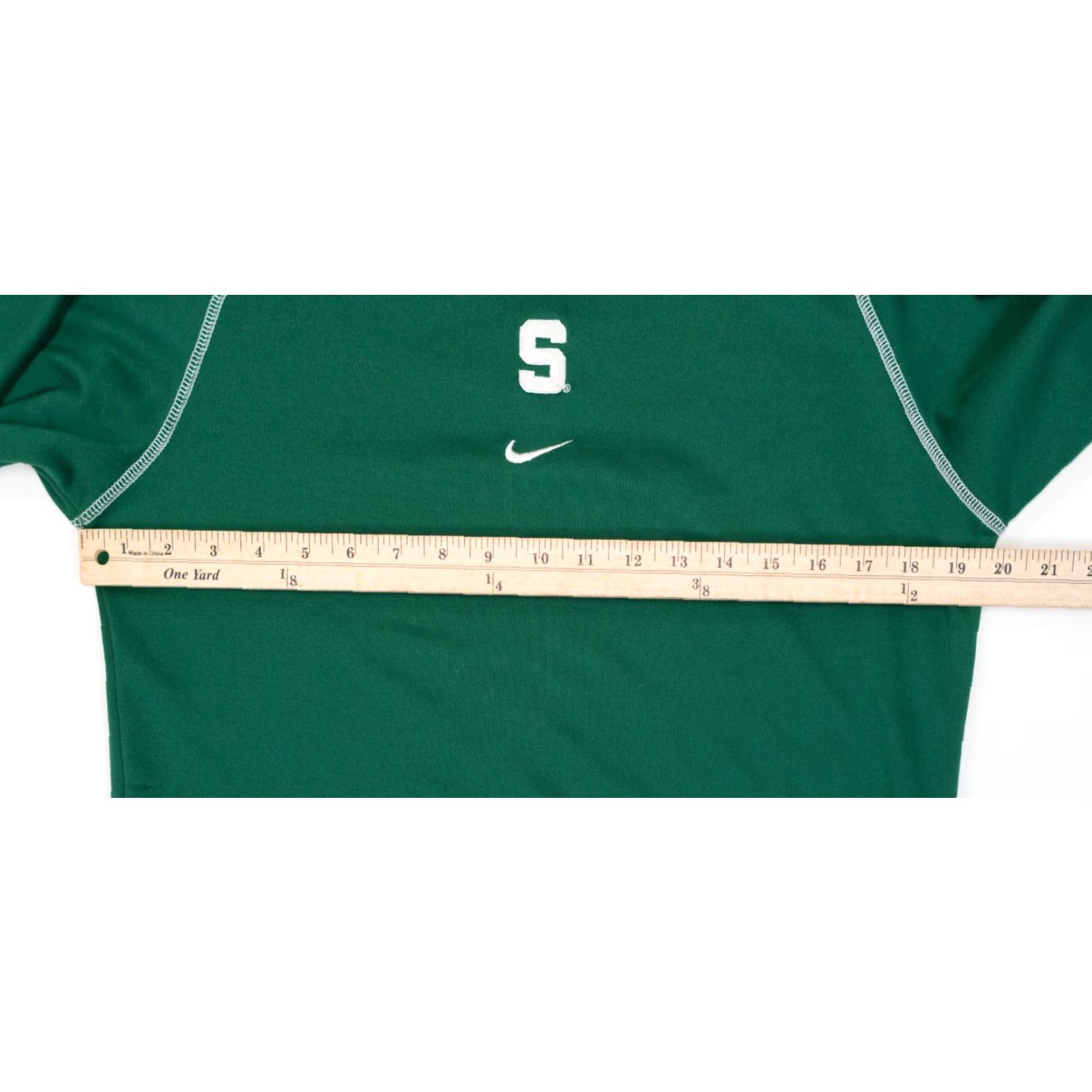 Nike VINTAGE Nike Michigan State Center Swoosh Long Sleeve Shirt Sz S Y2K Mock Neck Shirt Womens? No, Mens. Size US S / EU 44-46 / 1 - 5 Thumbnail