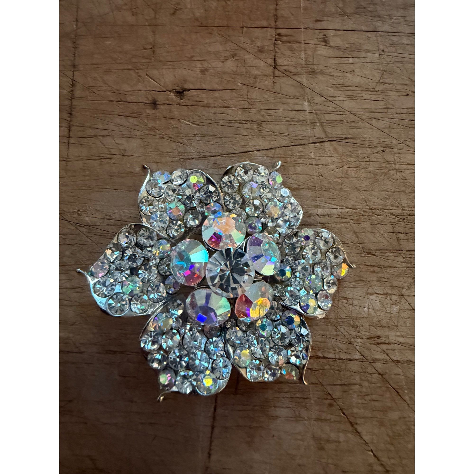 Other Sparkling Crystal Rhinestone Flower Brooch Statement Accesso Size ONE SIZE - 5 Thumbnail