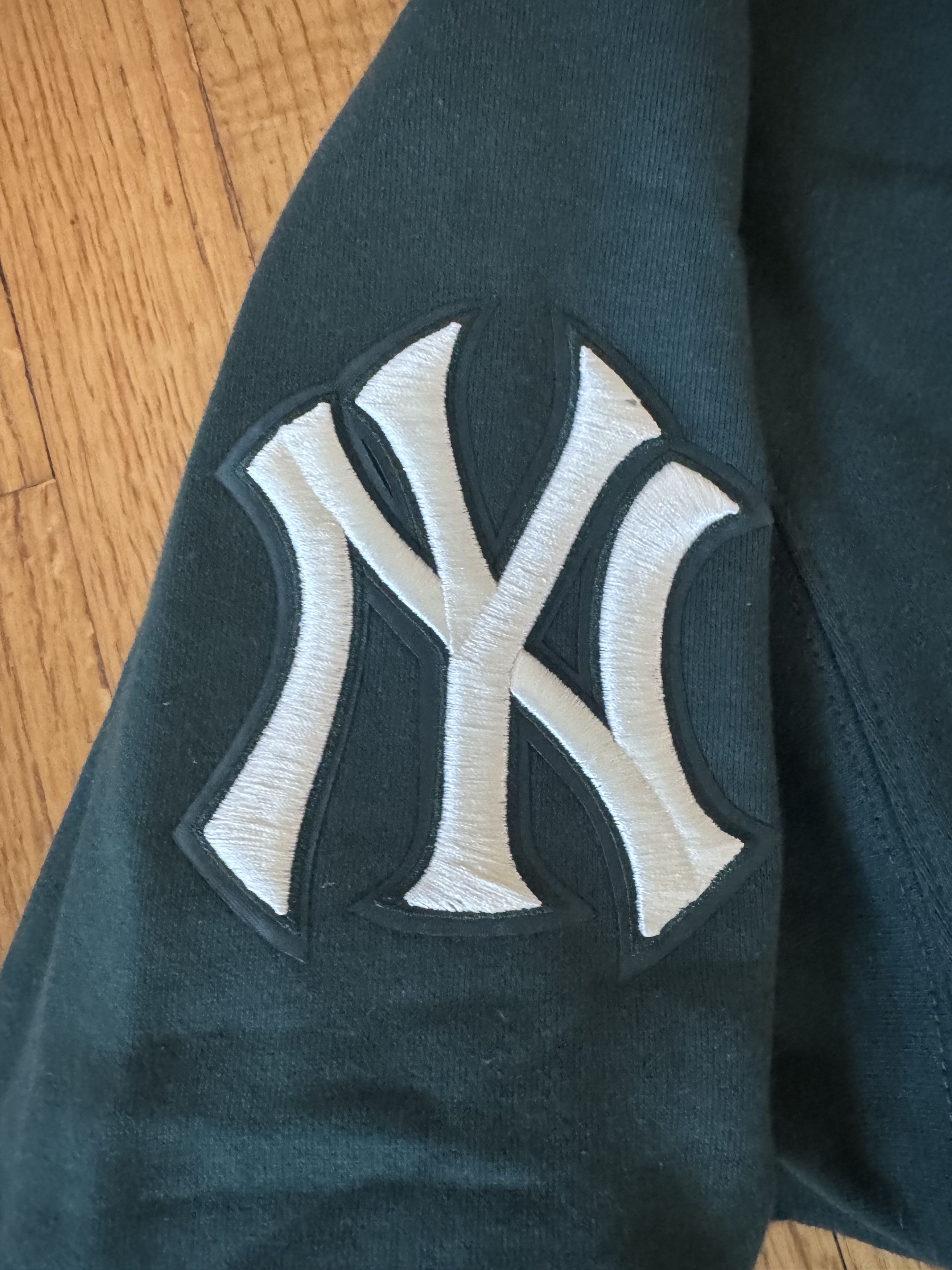 Pro Standard NWT Pro Standard New York Yankees Tapestry 2.0 Hoodie 2XL Size US XXL / EU 58 / 5 - 10 Thumbnail