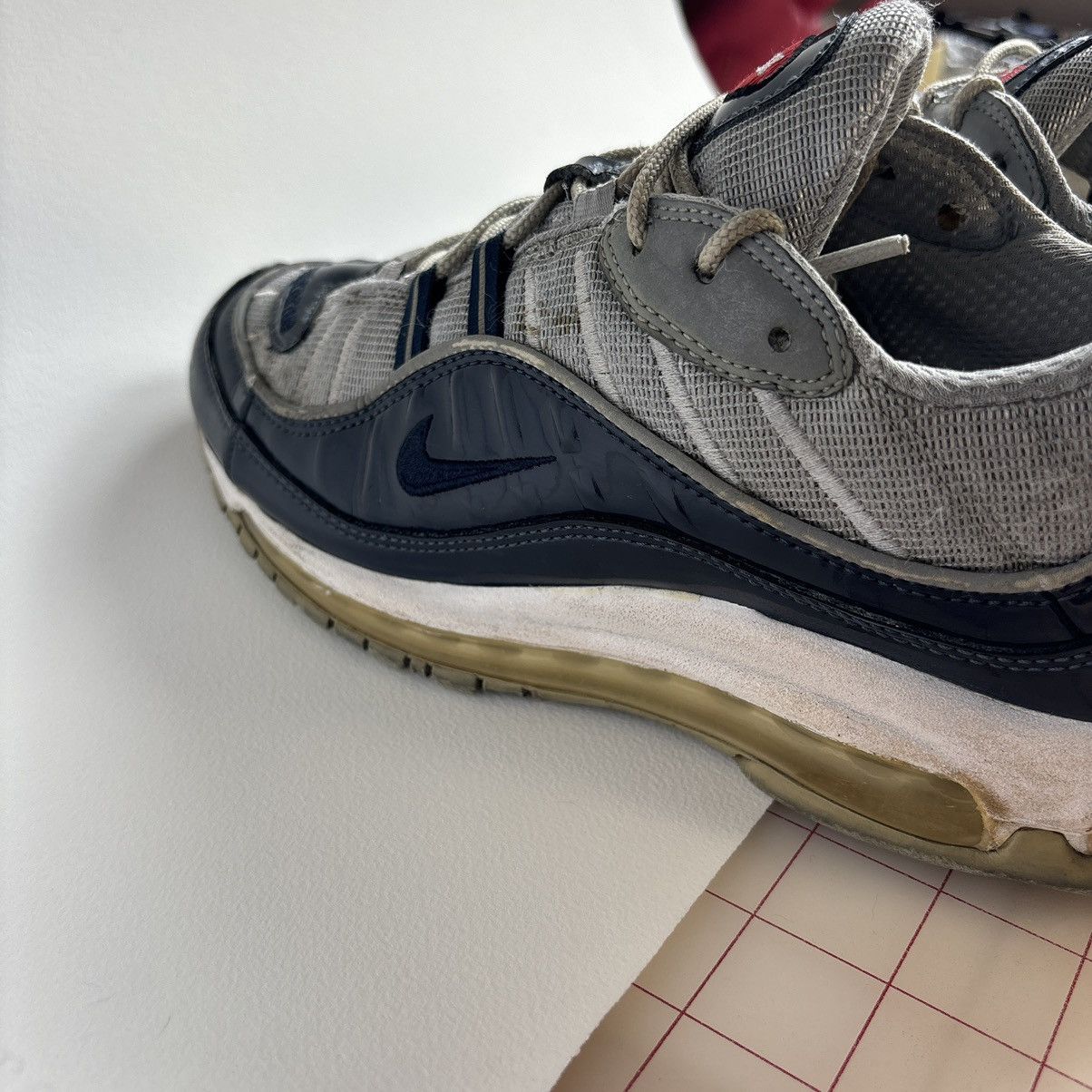 Nike × Supreme Nike x Supreme Air Max 98 - Obsidian/Grey Size US 10 / EU 43 - 4 Thumbnail