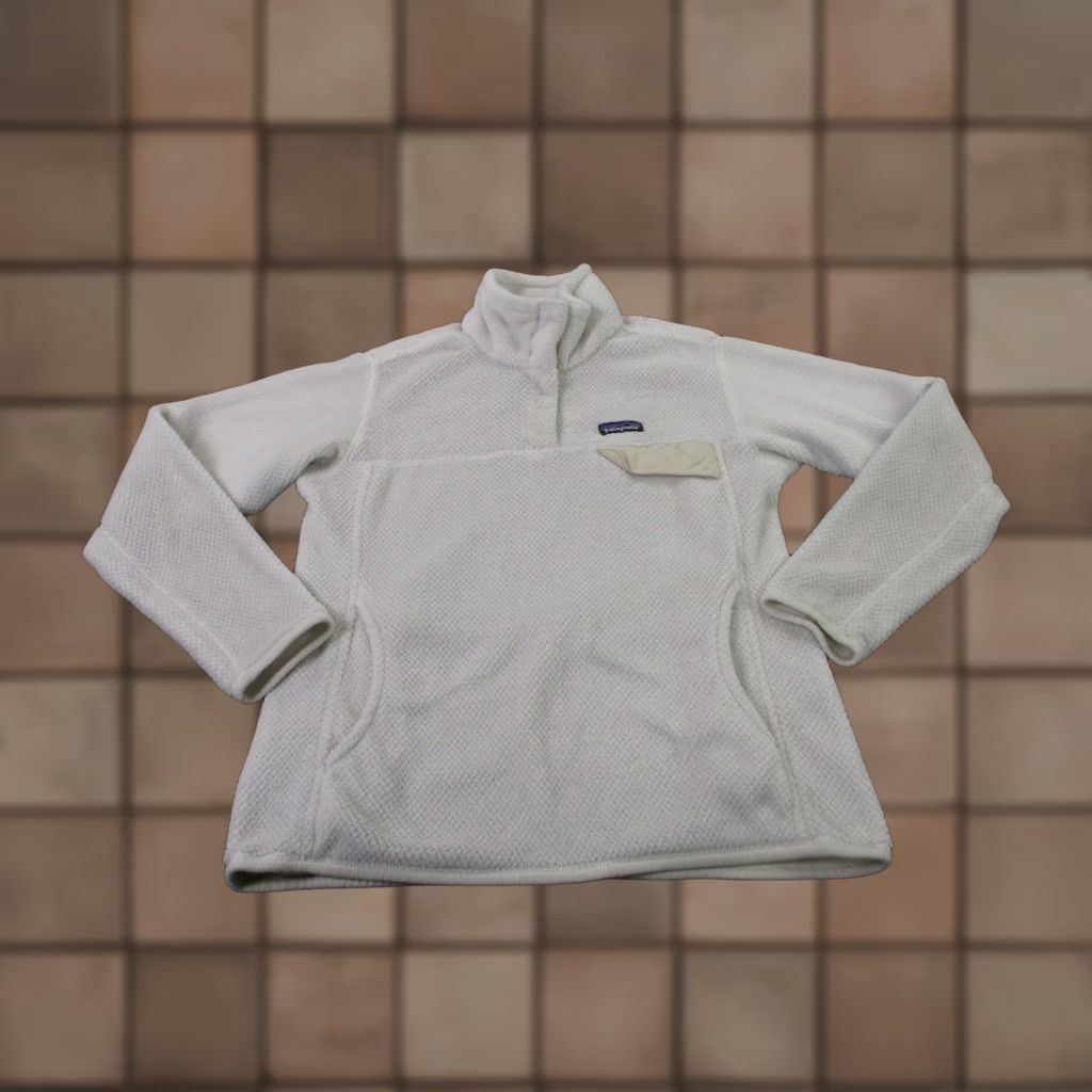 Patagonia Patagonia Jacket Womens L White Snap Fleece Outdoors Camping - Adult L - Windproof, Thermal, Pockets, Basic Jacket, Casualwear, Regular Size L / US 10 / IT 46 - 1 Thumbnail