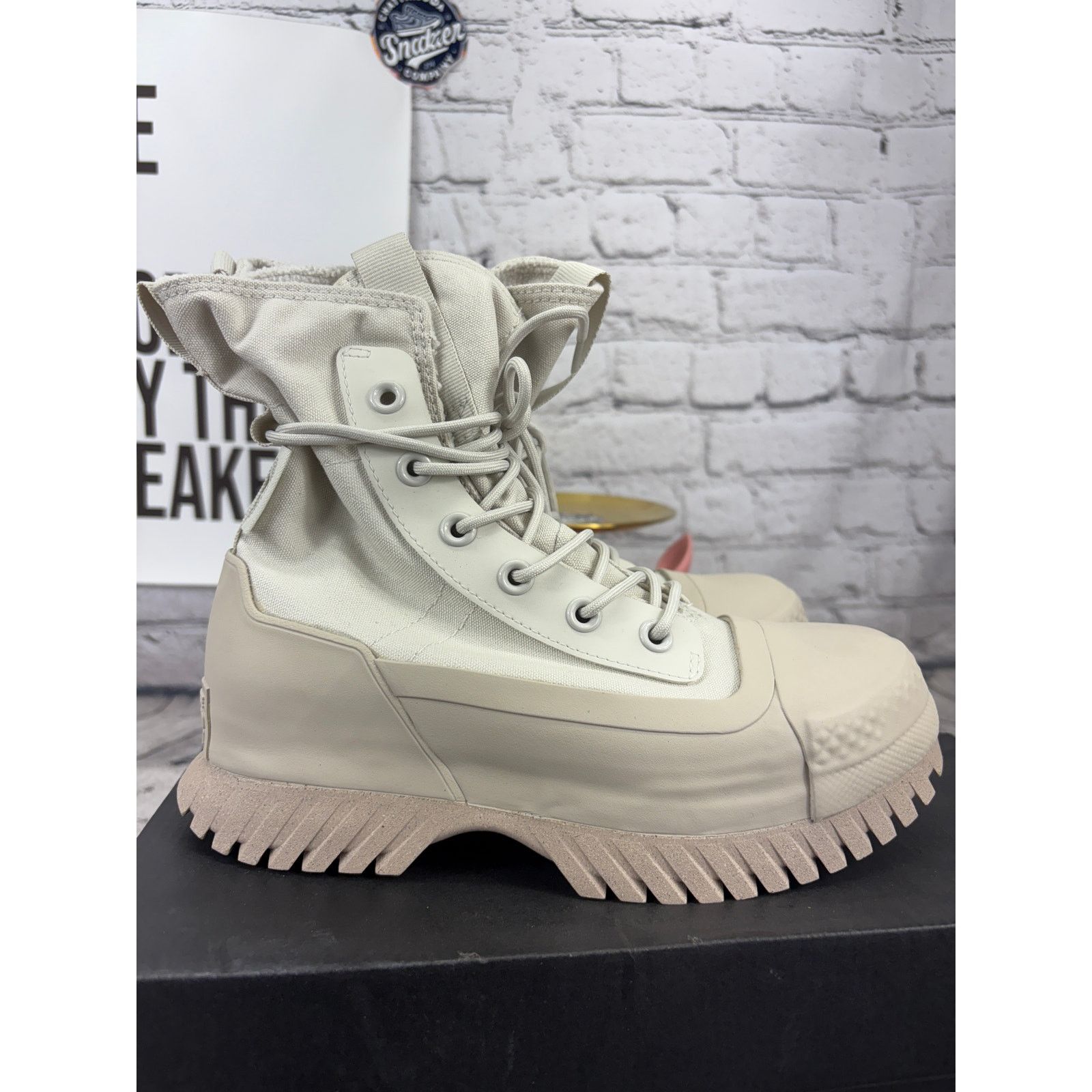 Converse Converse Chuck Taylor Lugged Terrain Sneakers Womens 5 White Size US 5 / IT 35 - 5 Thumbnail