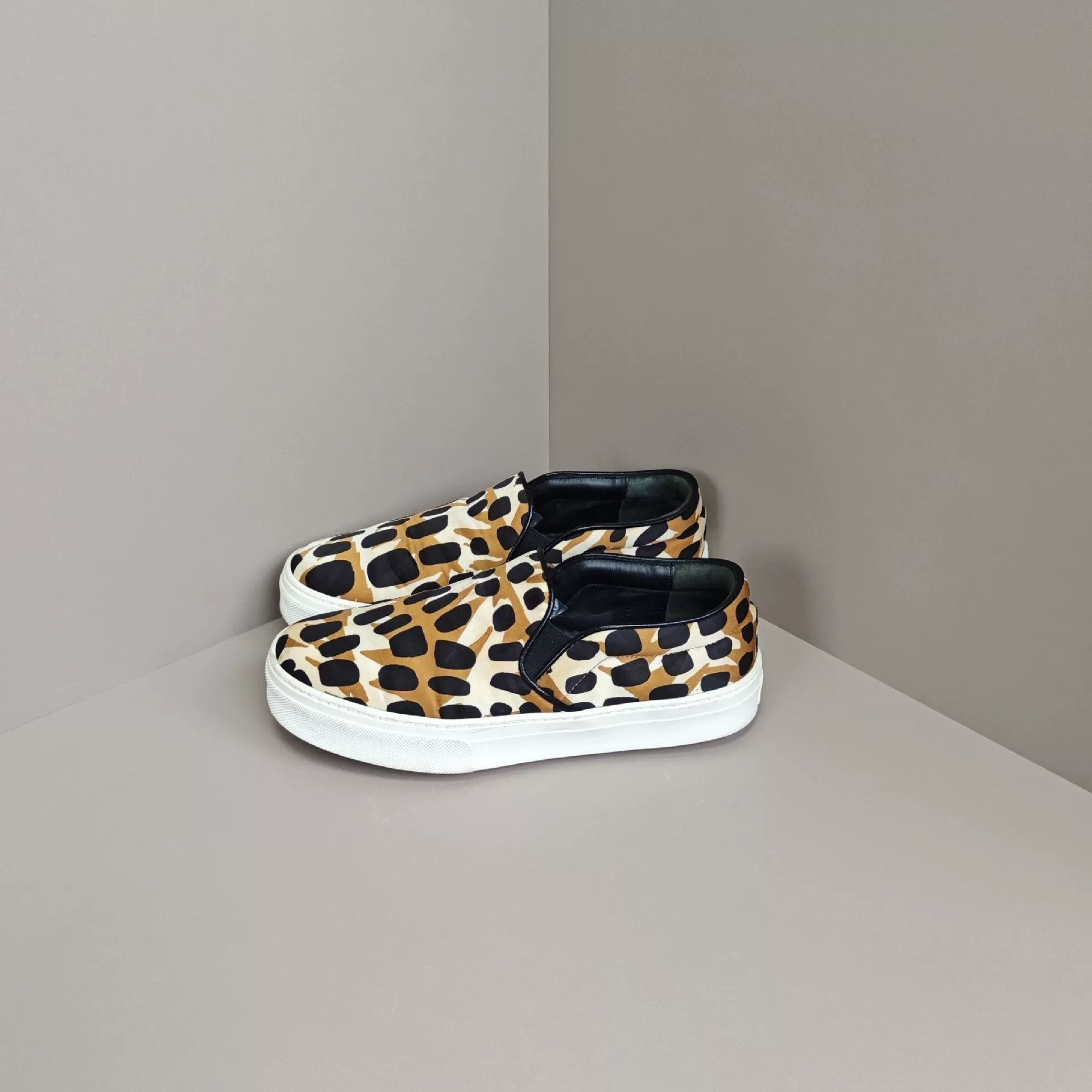 Celine Celine Lowtop Sneakers us_6 Women Size US 6 / IT 36 - 1 Thumbnail