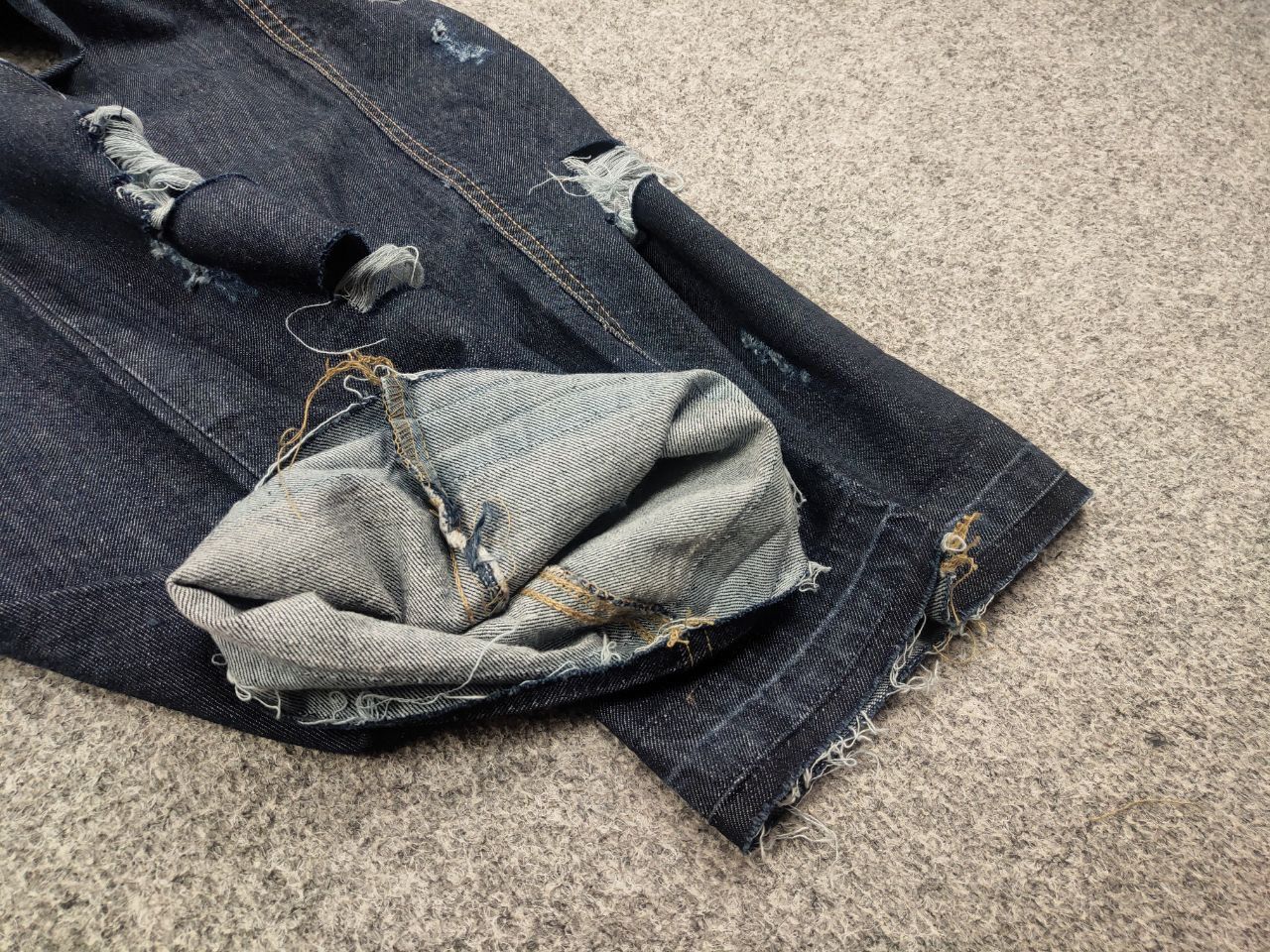Le Grande Bleu (L.G.B.) Vintage Levis 565 Low Flared Jeans If Six Was Nine Style Size 29" - 14 Thumbnail