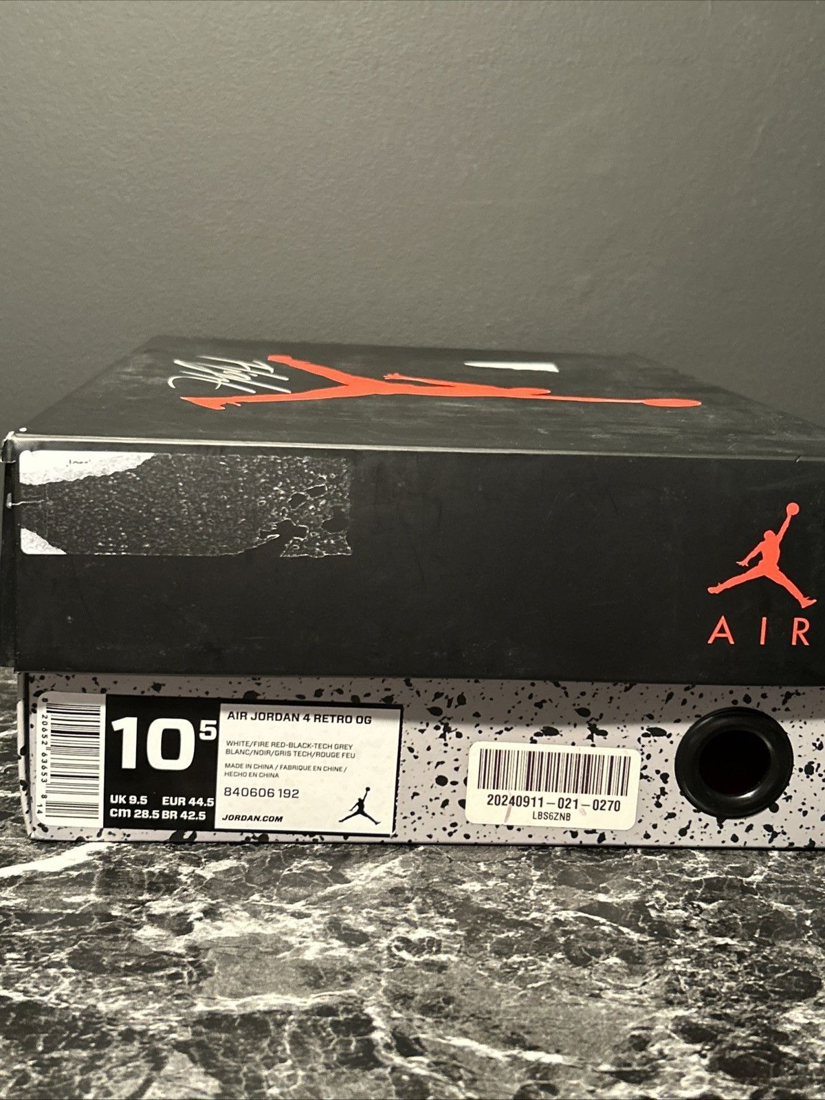 Nike Nike Air Jordan 4 White Cement Mens Size 10.5 840606-192 Size US 10.5 / EU 43-44 - 11 Thumbnail