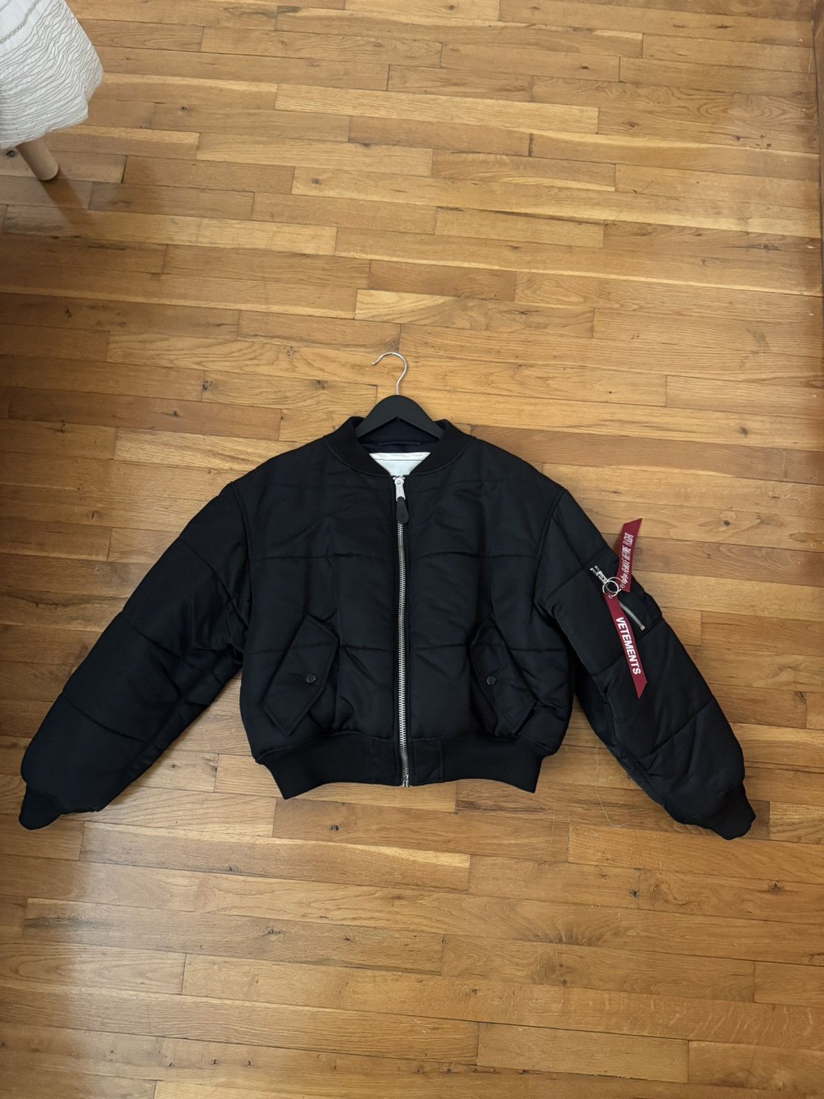 Alpha Industries × Vetements Vetements AW21 Reversible Cropped Bomber Jacket Size US XS / EU 42 / 0 - 1 Thumbnail