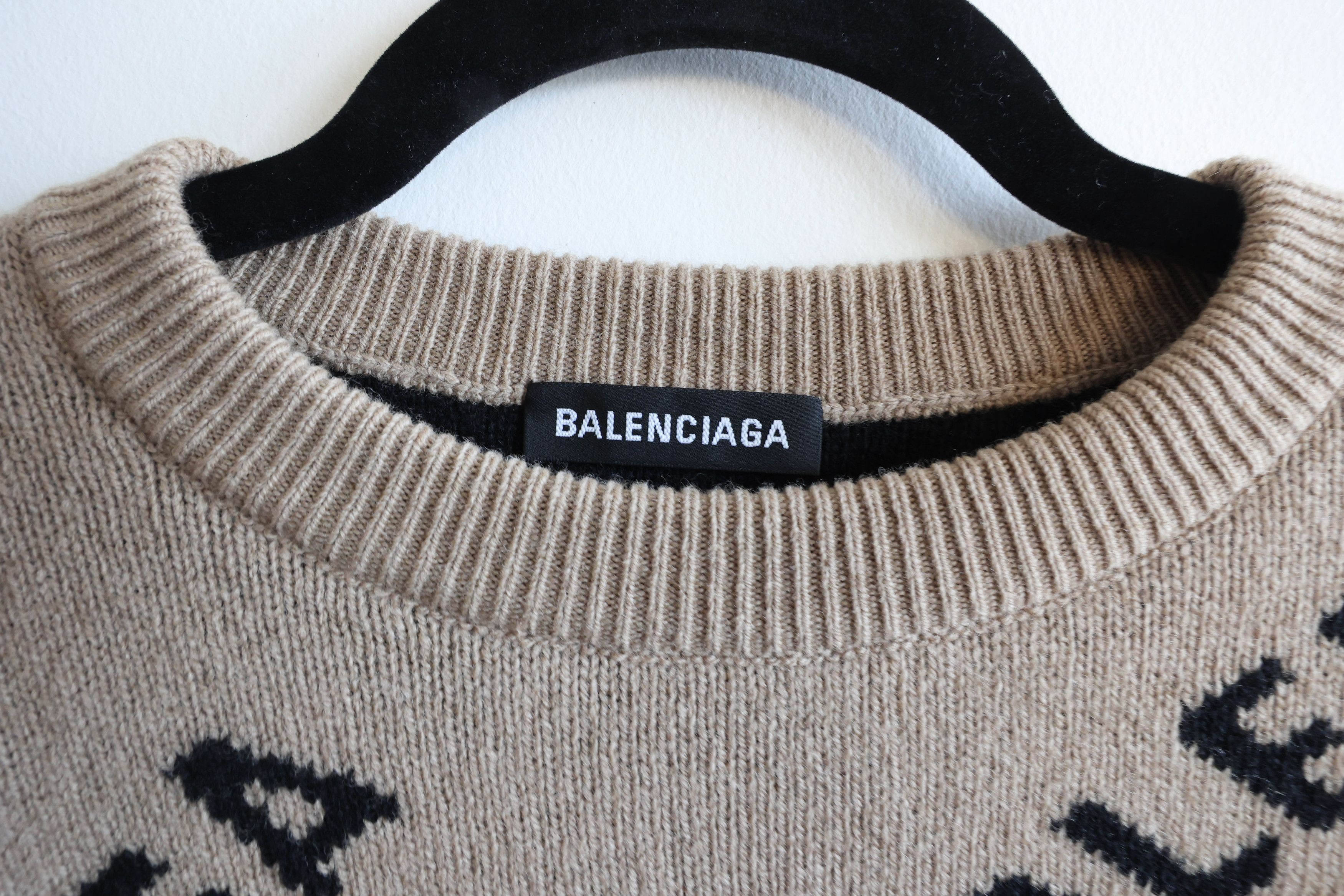 Balenciaga Balenciaga All Over Logo Sweater Size US L / EU 52-54 / 3 - 2 Thumbnail