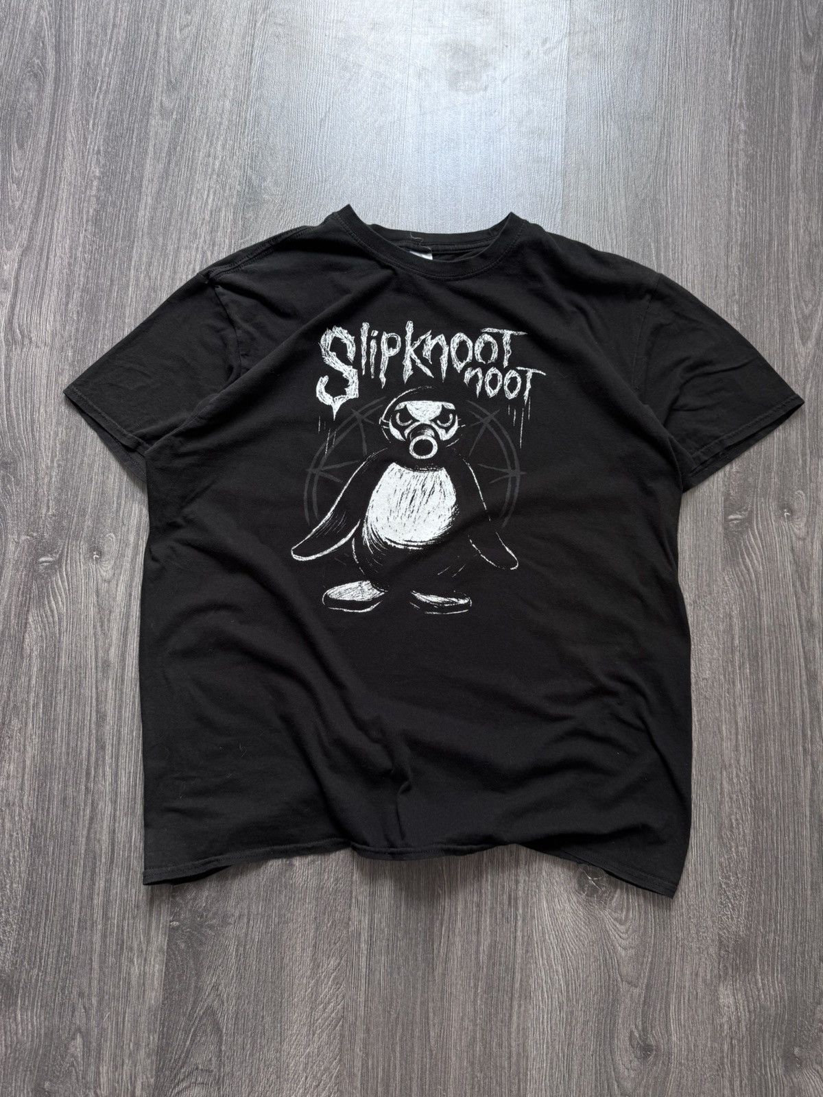 Band Tees Vintage Slipknot Dark Penguin t-shirt Size US XL / EU 56 / 4 - 1 Thumbnail