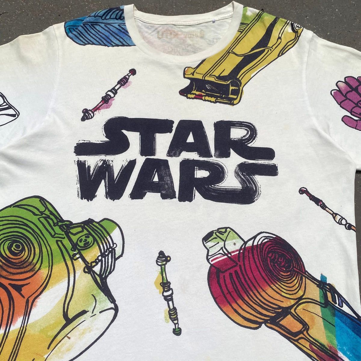 Uniqlo RARE ‼️ Star Wars Size US L / EU 52-54 / 3 - 2 Thumbnail