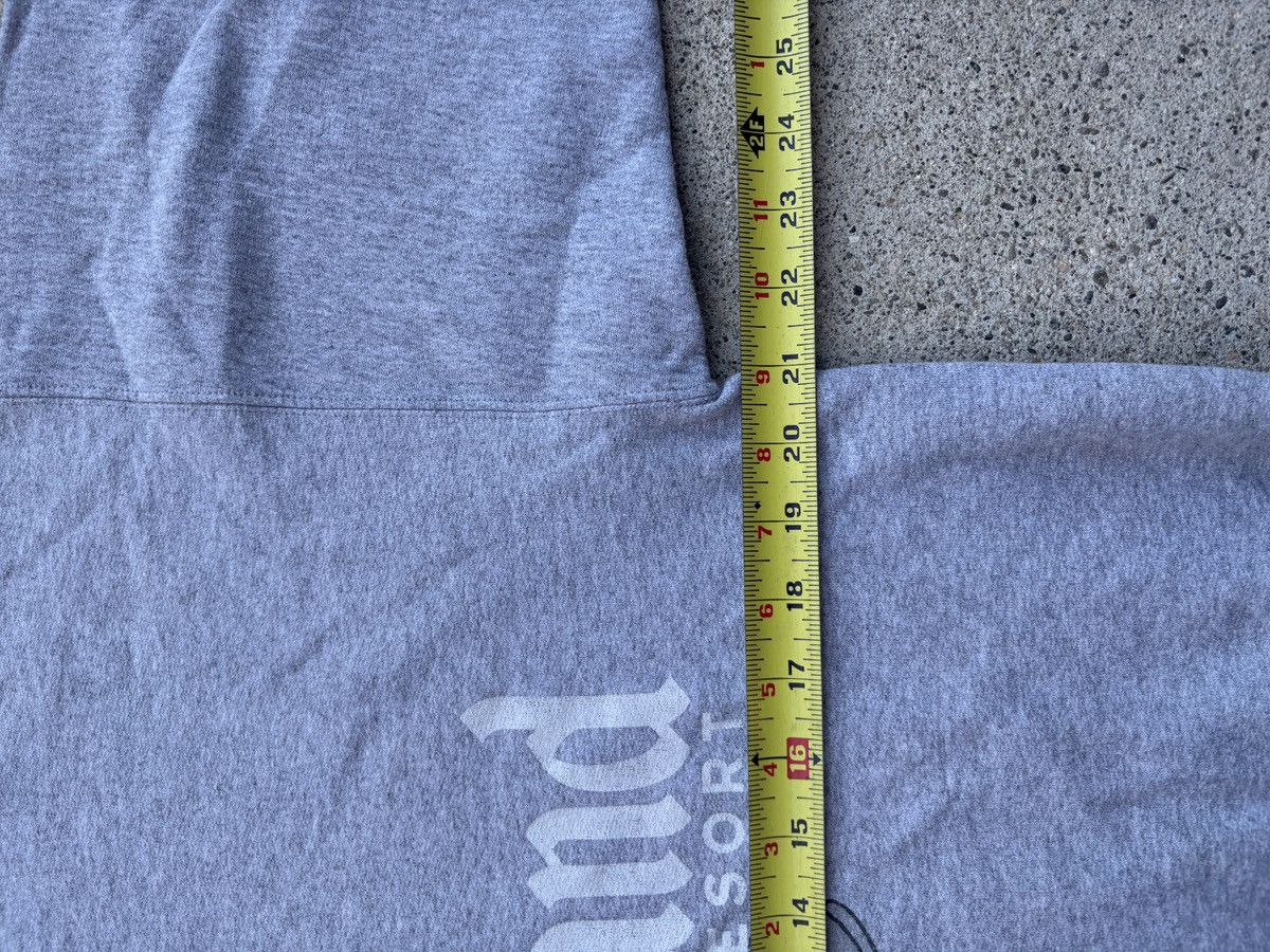 Disney 2000s Mickey Mouse Disneyland Hanes Grey Crewneck Sweatshirt Size US M / EU 48-50 / 2 - 6 Thumbnail