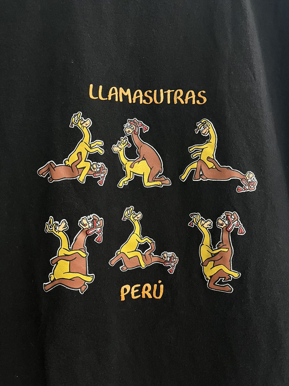 Vintage Vintage Rufyars Llamasutras Peru Freaky Llamas Sex Tshirt Size US M / EU 48-50 / 2 - 2 Thumbnail