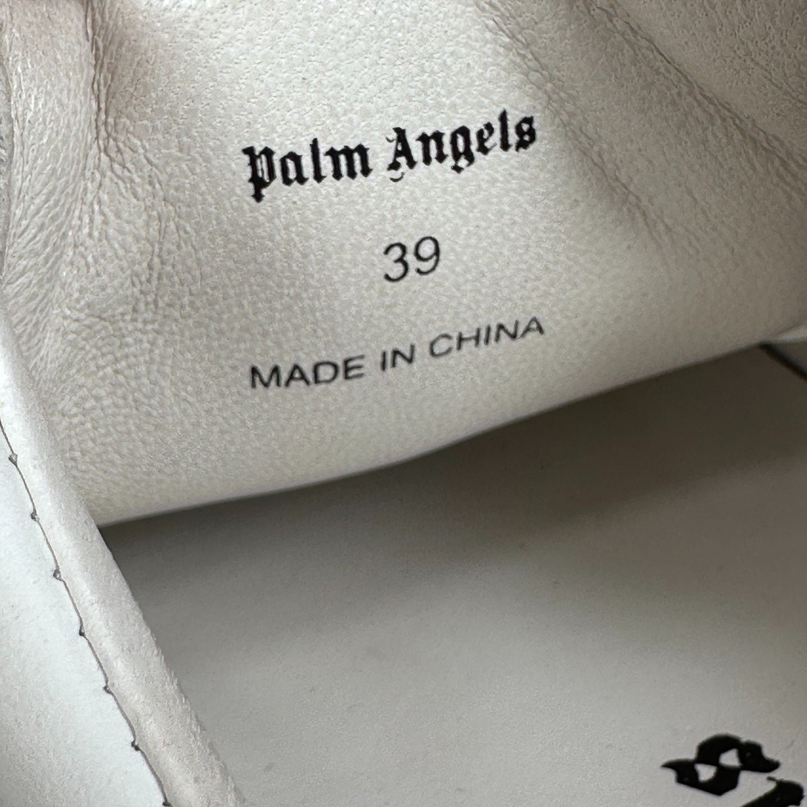 Palm Angels Palm Angels Teddy Bear Sneakers Mens US 6 EU 39 White Casual Size US 6 / EU 39 - 7 Thumbnail