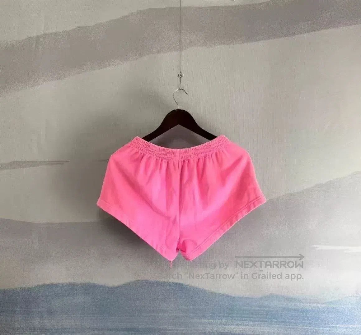 Balenciaga Balenciaga Pink Distressed Mud-Dyed Shorts XS. Size 25" / US 0 / IT 36 - 2 Thumbnail