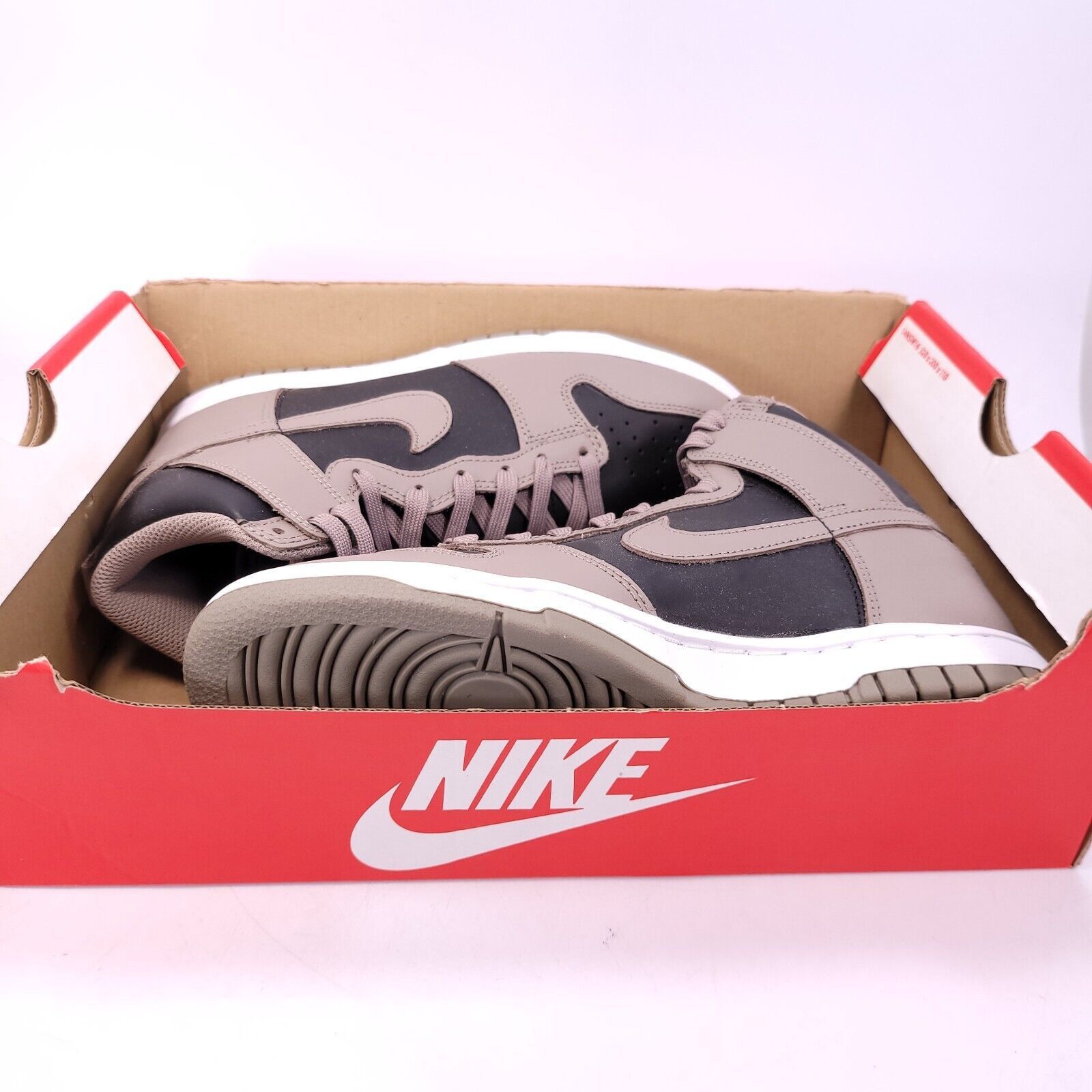 Nike Nike Dunk High Basketball Shoe Womens Size 7 DD1869-002 Size US 7 / IT 37 - 9 Thumbnail