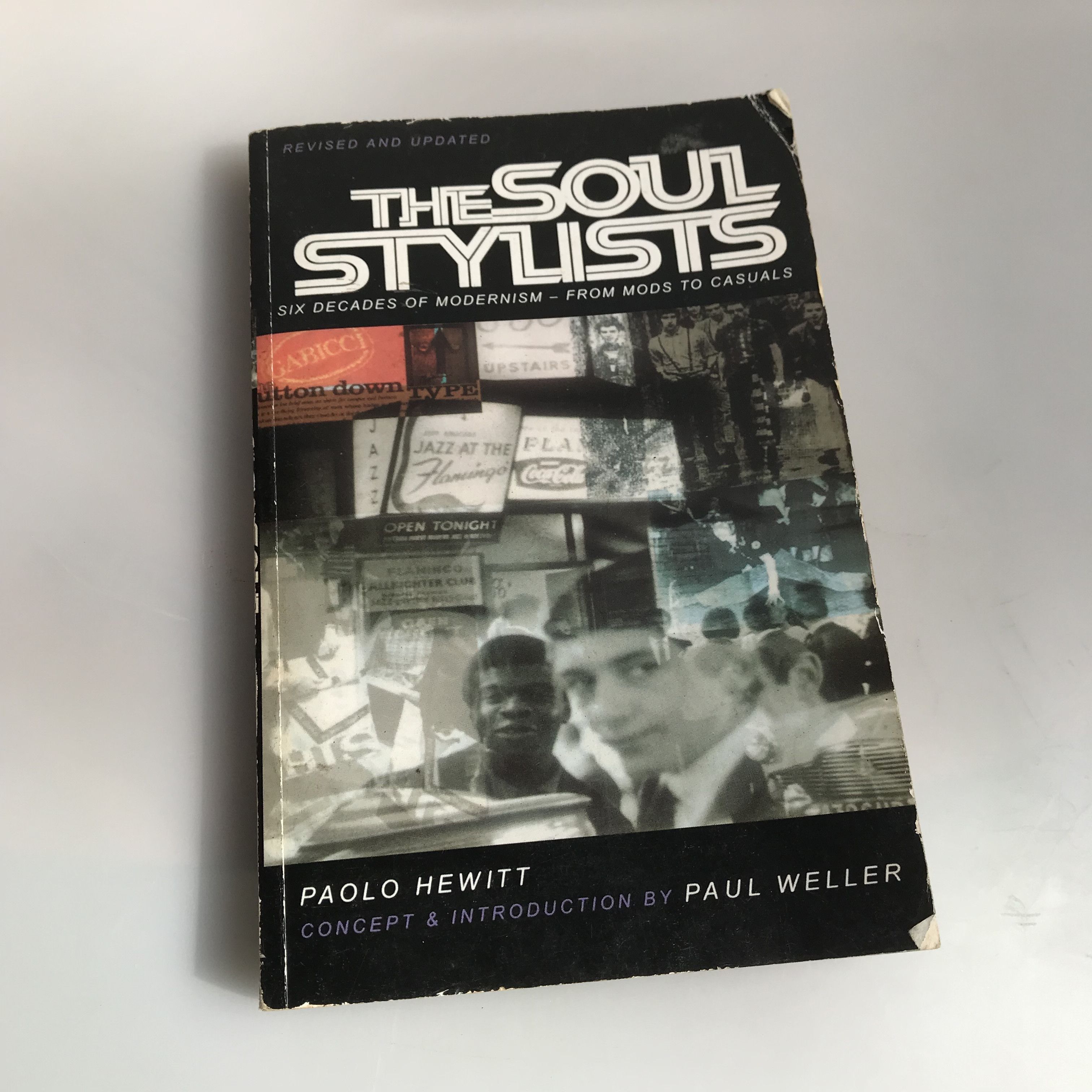 Other UK The Soul Stylists - Paolo Hewitt: Forty Years Of Modernism Size ONE SIZE - 1 Thumbnail