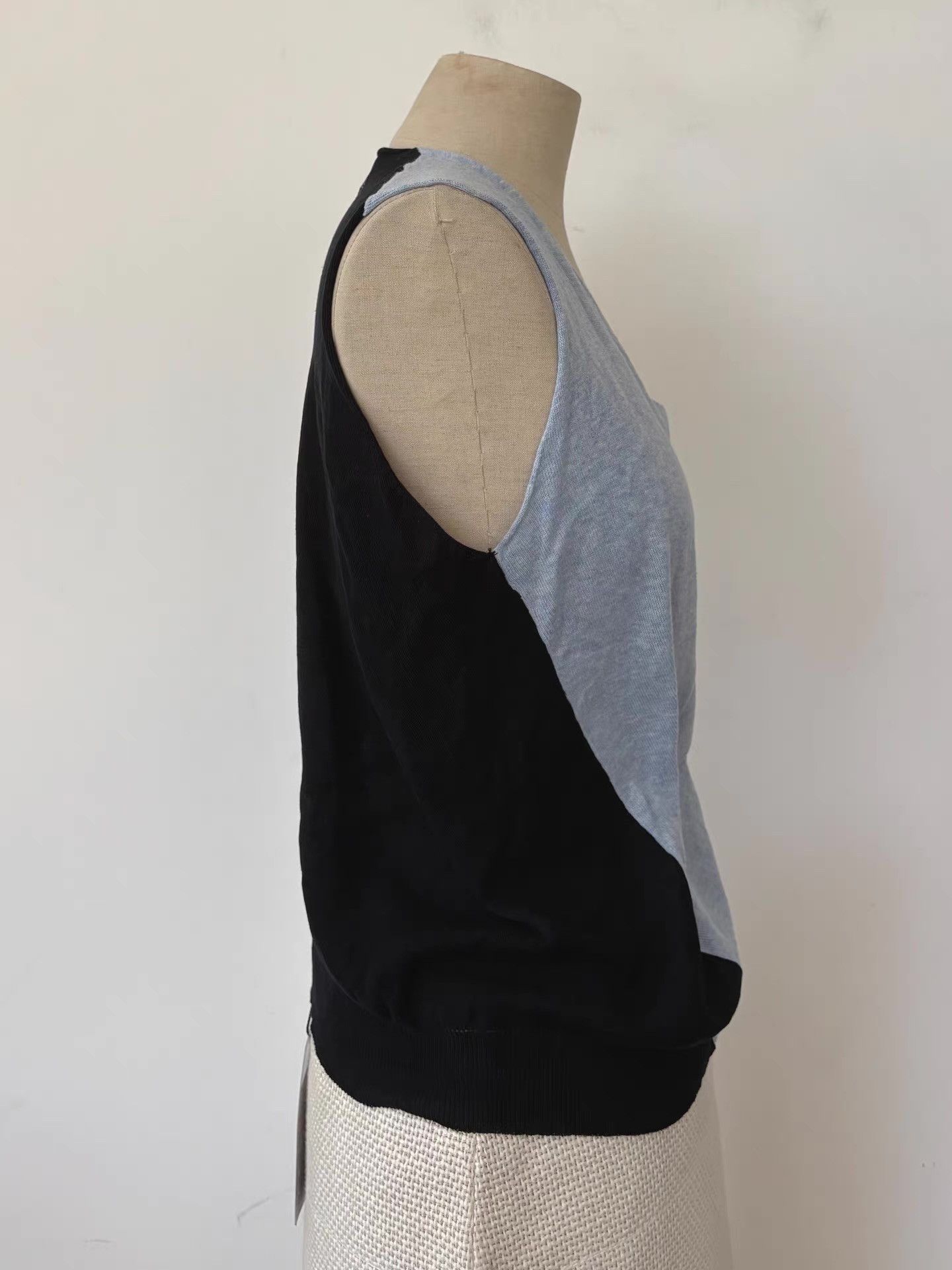Vivienne Westwood Vivienne Westwood Twisted Two-Tone Sleeveless Tank Top Ｑ21 Size M / US 6-8 / IT 42-44 - 6 Thumbnail