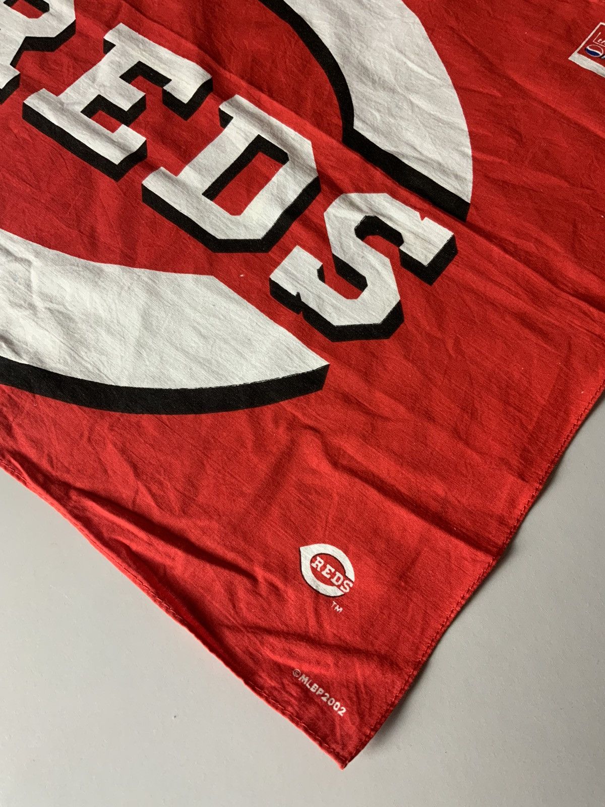 MLB Vintage Cincinnati Reds Pepsi 2002 REDS Bandana Handkerchief Size ONE SIZE - 4 Thumbnail