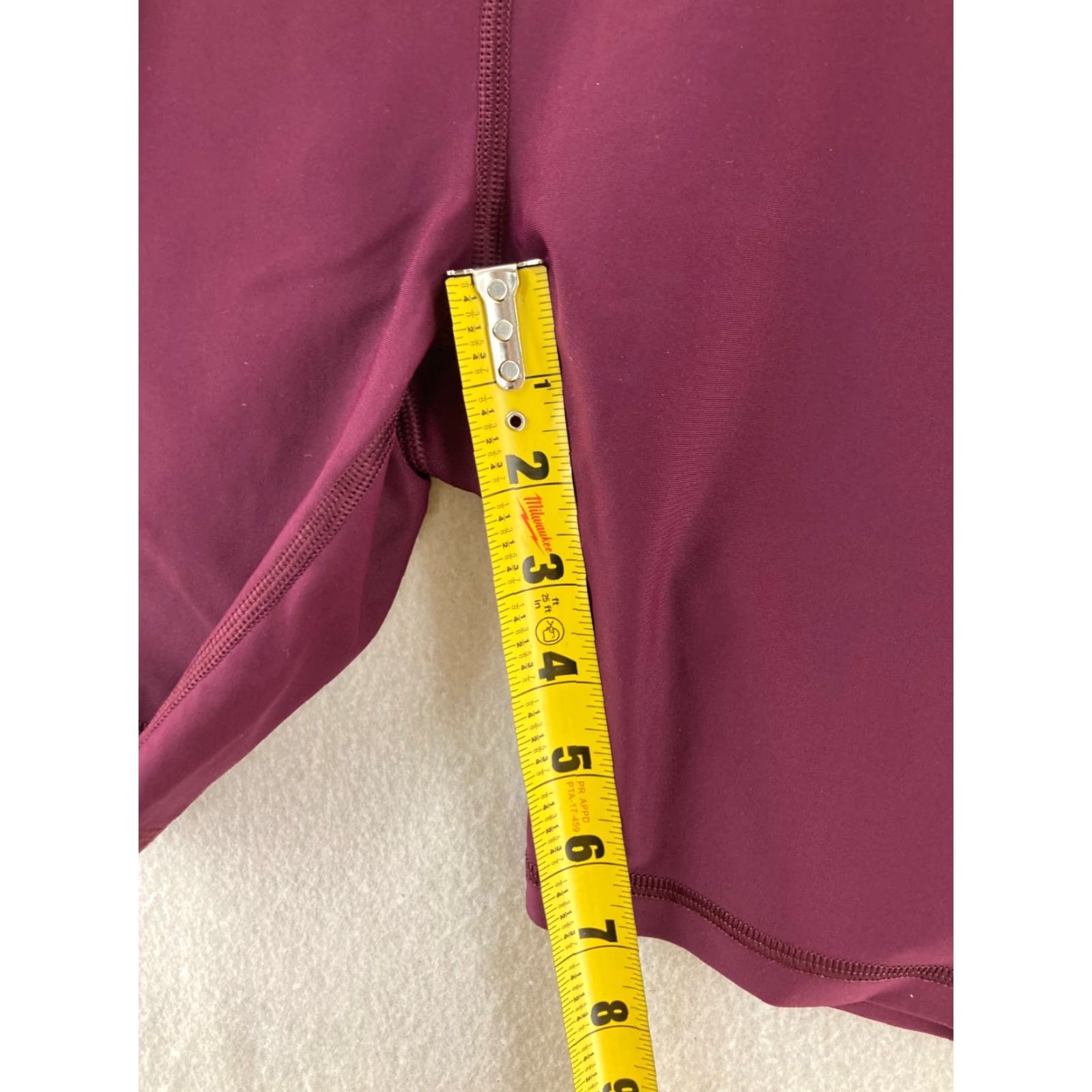Vintage Victoria’s Secret Pink Victoria Sport Shorts Womens XS Red Geometric Compression Yoga Running 4 in Inseam Slimming Athletic Activewear Womens XS Size 26" / US 2 / IT 38 - 5 Thumbnail