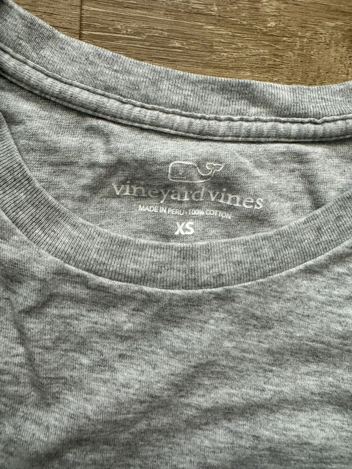 Vineyard Vines Vineyard Vines Snowboarding Pink Whale Pocket Long Sleeve Size US S / EU 44-46 / 1 - 13 Thumbnail