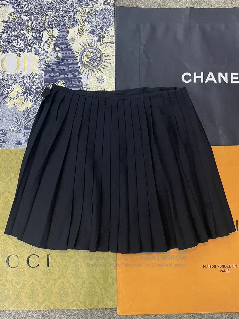 Dior Dior Black pleated skirt Size 26" / US 2 / IT 38 - 2 Thumbnail