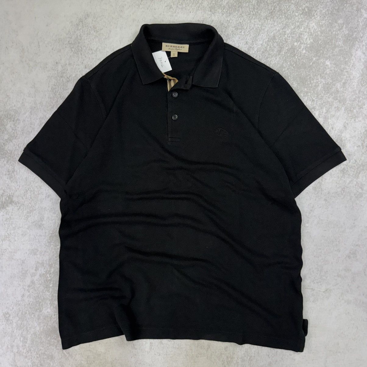 Burberry london england black on logo black poloshirt