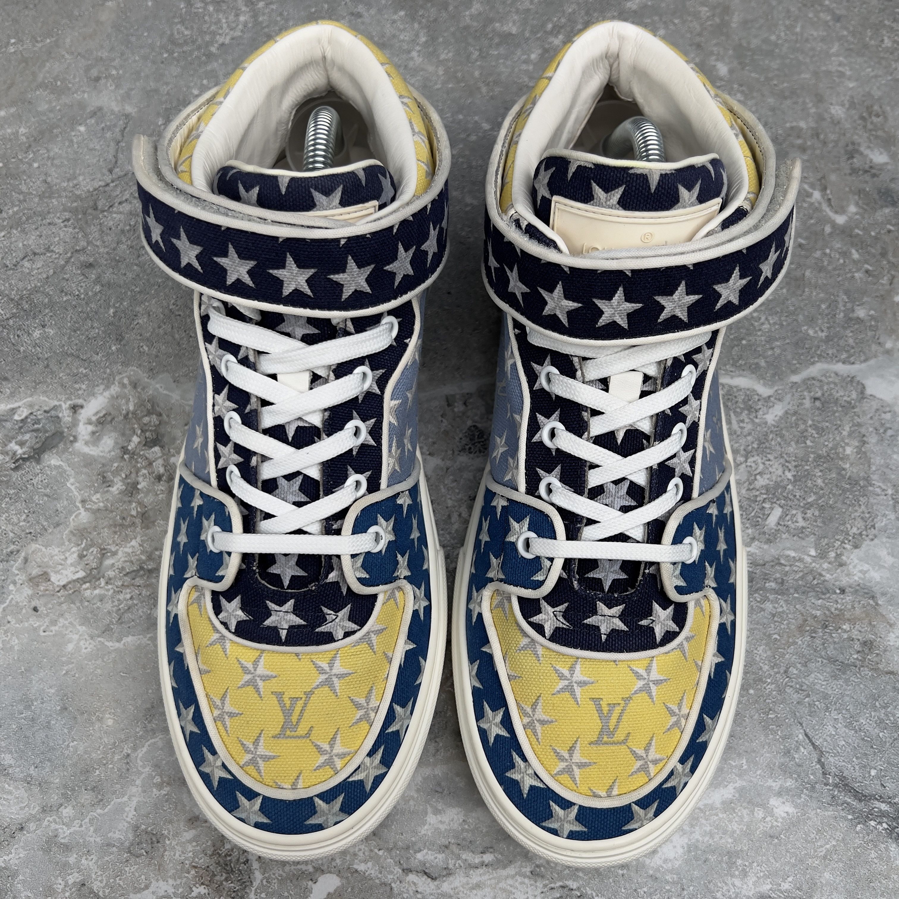 Louis Vuitton Louis Vuitton Acapulco Stars Monogram Sneaker Canvas Size US 8.5 / EU 41-42 - 4 Thumbnail