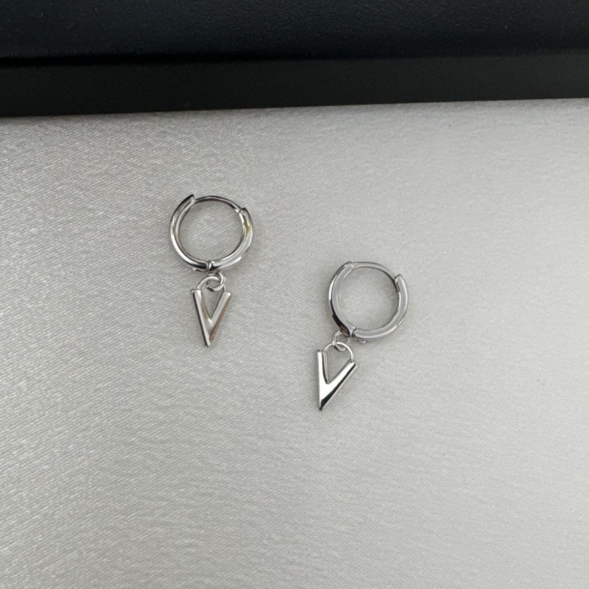 Other Geometric Triangle Dangle Drop Earrings for Men Women Size ONE SIZE - 1 Thumbnail