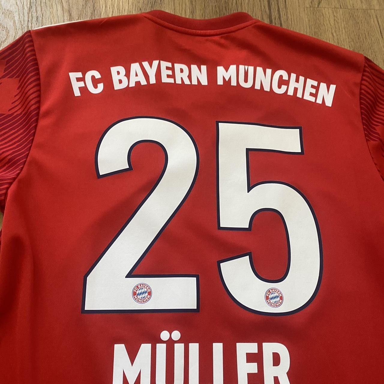 Adidas 2018-19 *25 Müller Bayern Munich Adidas Home Football Shirt Size US S / EU 44-46 / 1 - 3 Thumbnail