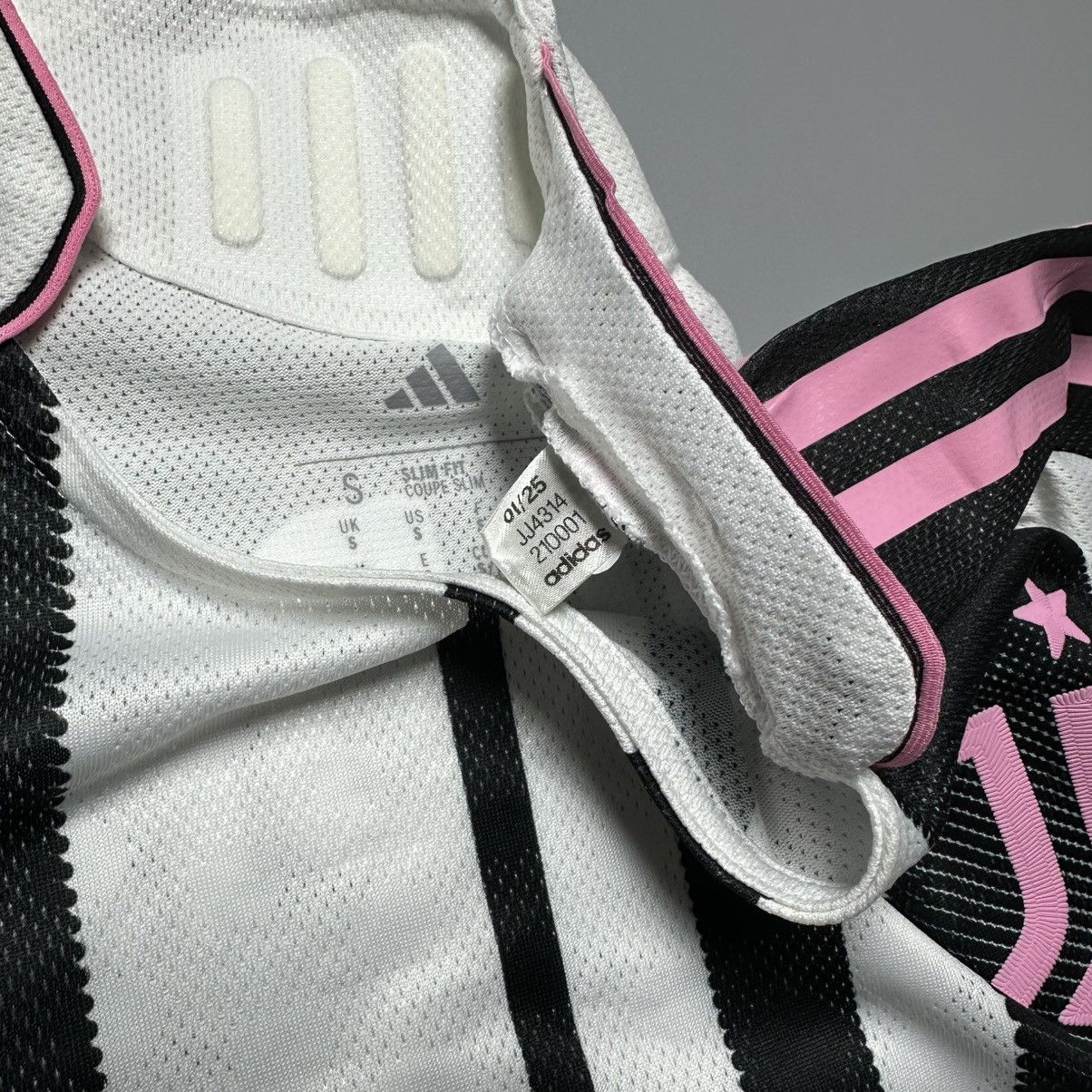 Adidas JUVENTUS ADIDAS 2025/2026 FOOTBALL HOME JERSEY #10 YILDIZ Size US S / EU 44-46 / 1 - 7 Thumbnail