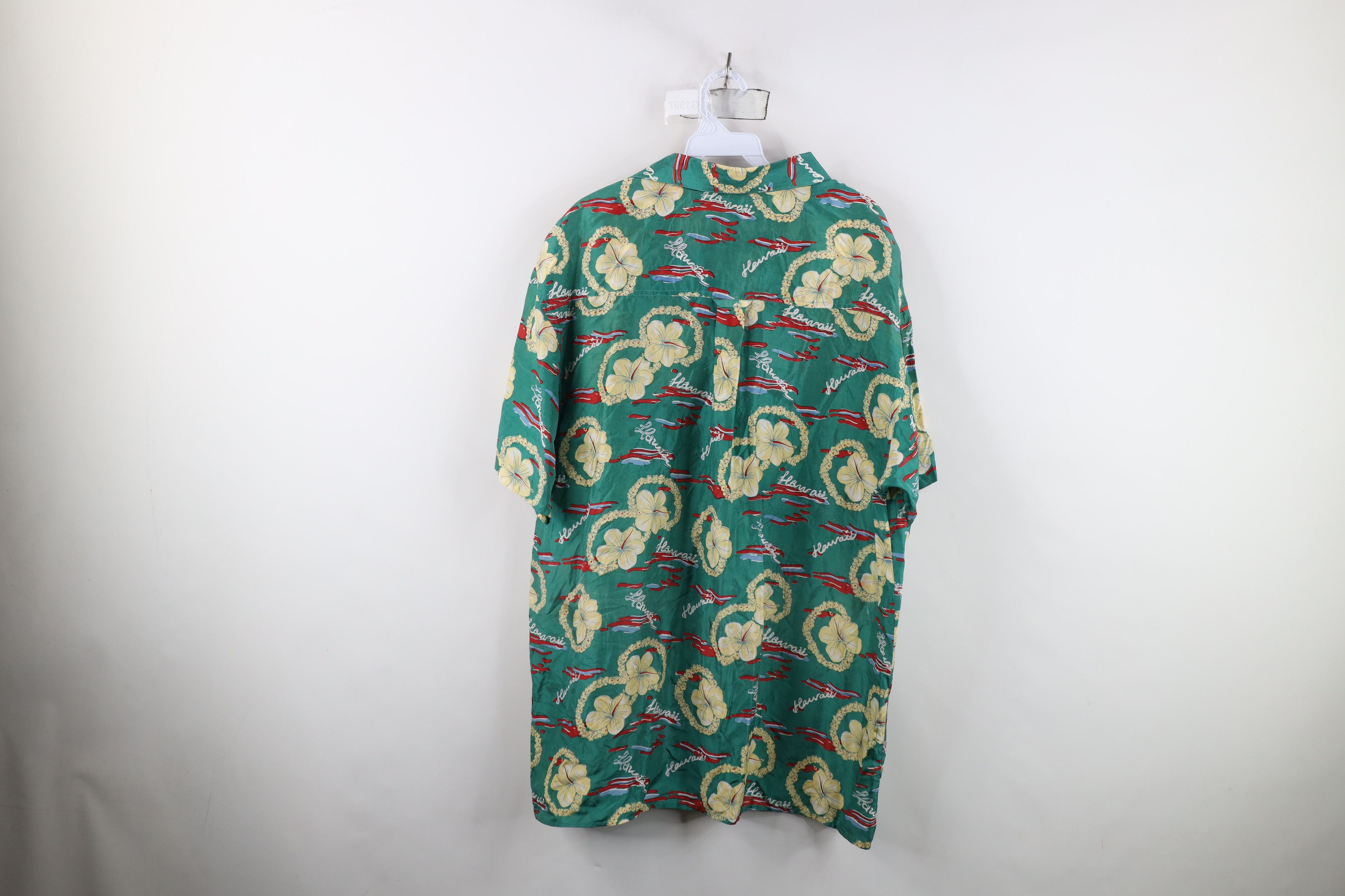 Vintage Vintage 90s Streetwear Hawaiian Luau Collared Button Shirt Size US XL / EU 56 / 4 - 12 Thumbnail