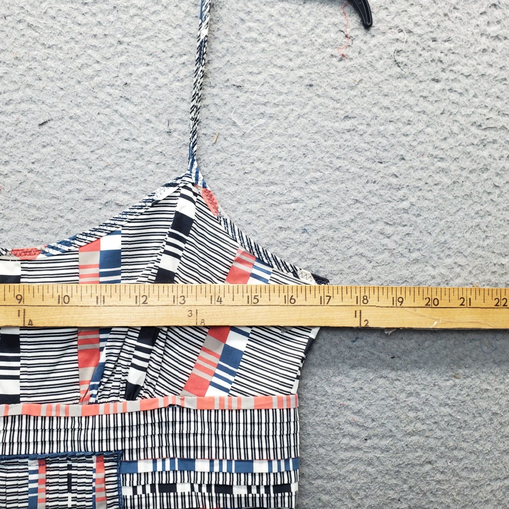 Bcbgmaxazria BCBGMAXAZRIA Tank Top Womens M Multicolor Striped Spaghetti Straps Back Zip Shirt Womens Size M Sleeveless Medium Multicolor Spaghetti Straps Back Zip Size M / US 6-8 / IT 42-44 - 4 Thumbnail