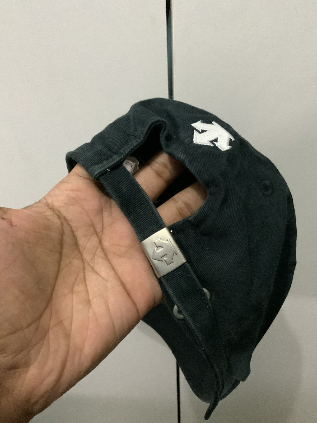 Descente Descente Black Streetwear Hat Size ONE SIZE - 11 Thumbnail