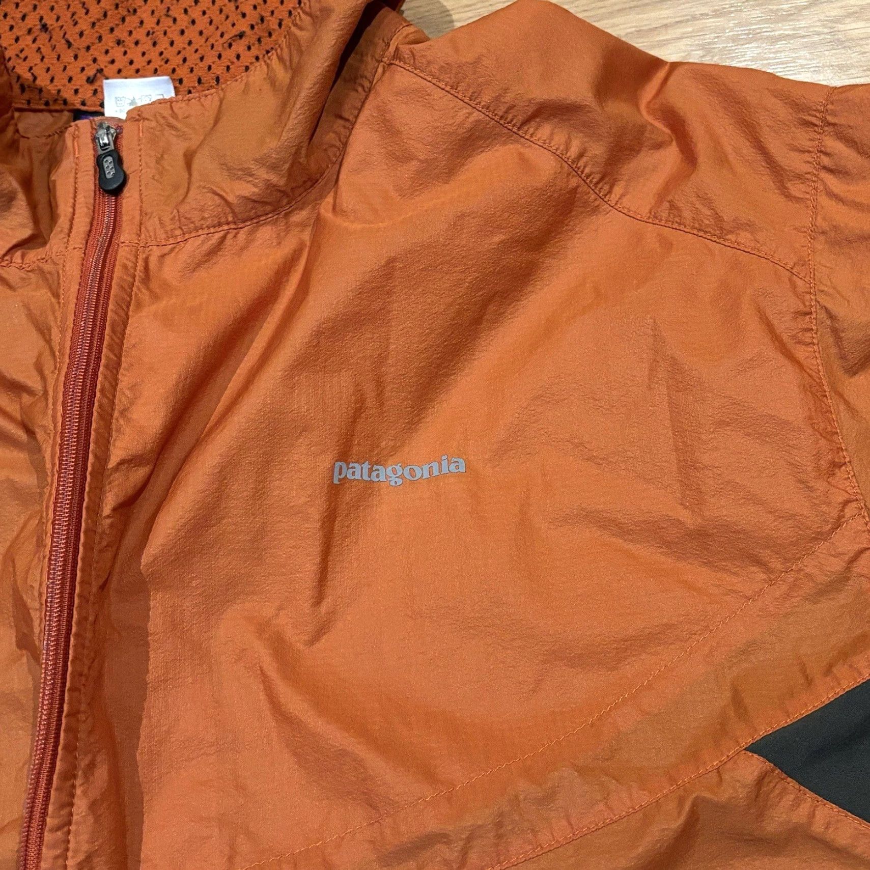 Patagonia Patagonia Nine Trails Featherweight Orange Gray Zip Up Running Jacket Mens XL Size US XL / EU 56 / 4 - 2 Thumbnail