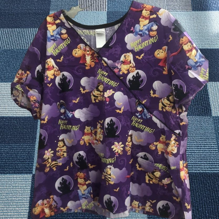 Disney Disney Scrub Top Womens 2X Winnie Pooh Bear Halloween Print Short Sleeve Pockets Size XXL / US 16-18 / IT 52-54 - 1 Thumbnail