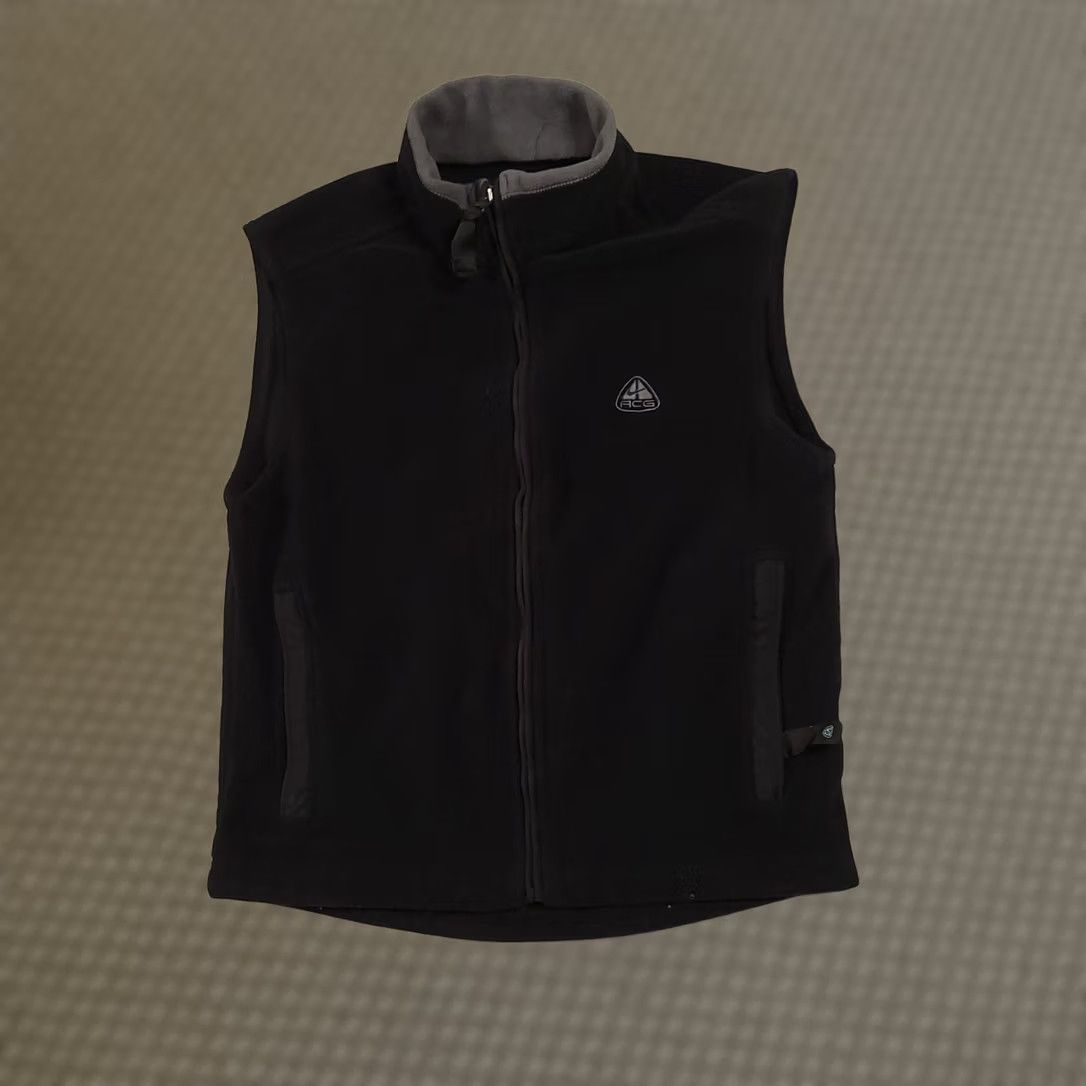 Nike ACG Nike ACG Vest Womens Large Therma Fit 2 Thermal Layer Full Zip Black Jacket Shirt Size L / US 10 / IT 46 - 1 Thumbnail