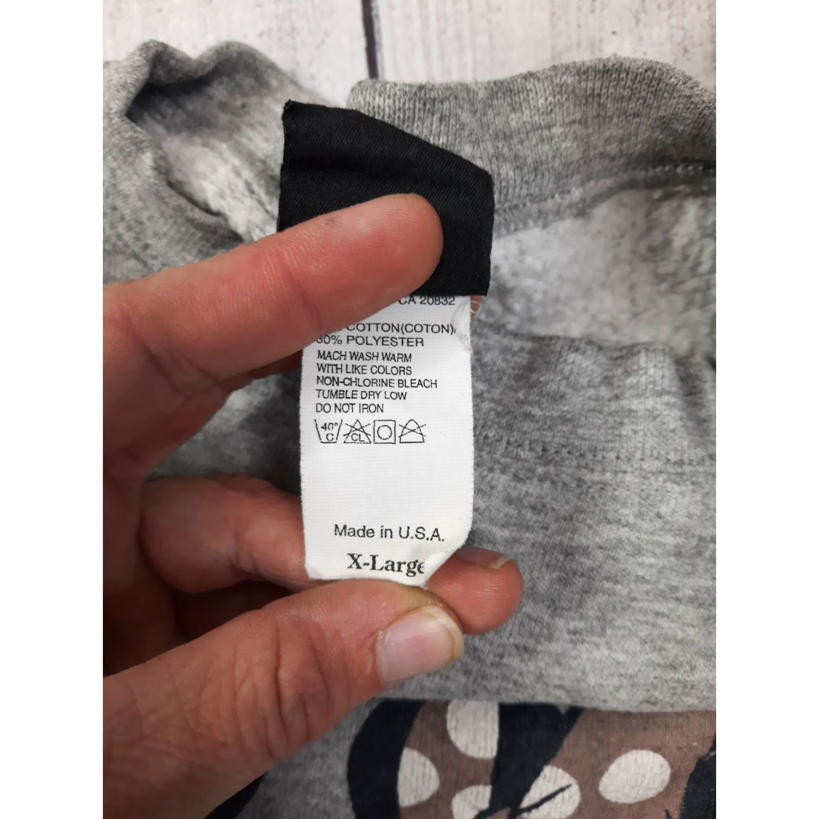Vintage VINTAGE Unlimited Disney Mickey And Minnie Crewneck Sweatshirt XL USA Distressed Shirt Adults L/XL Gray 1990s Accessories Mens Size L / US 10 / IT 46 - 3 Thumbnail