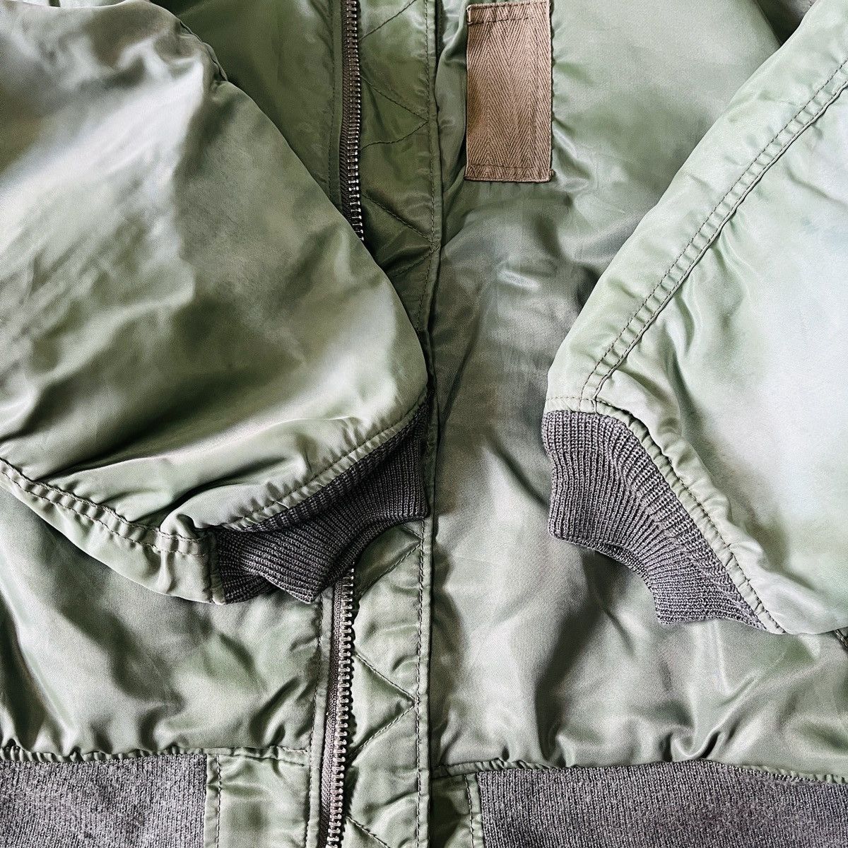 Japanese Brand Vintage Army Air Force Distressed Bomber Fly Jacket Size US L / EU 52-54 / 3 - 15 Thumbnail