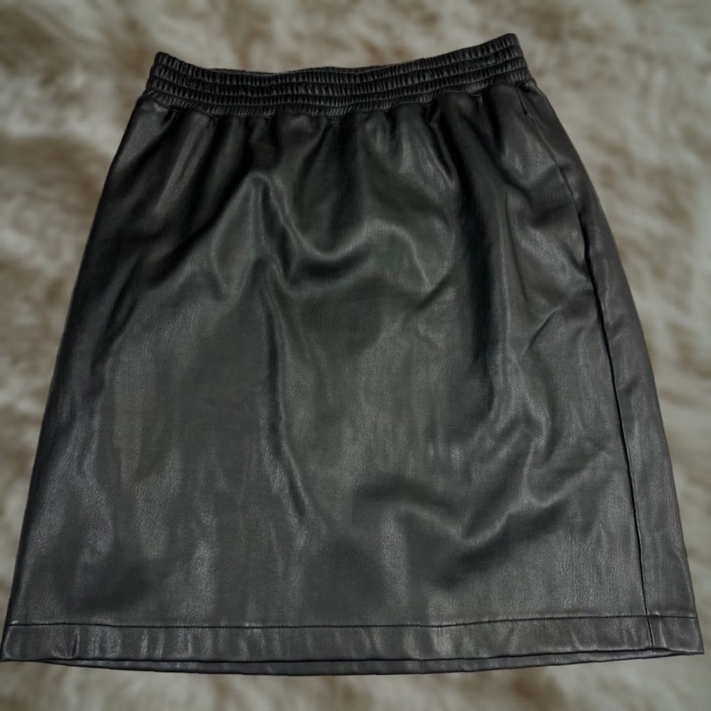 J.Crew J.CREW Universal Standard Womens Faux Leather Skirt S Black Knee Length Size 28" / US 6 / IT 42 - 1 Thumbnail
