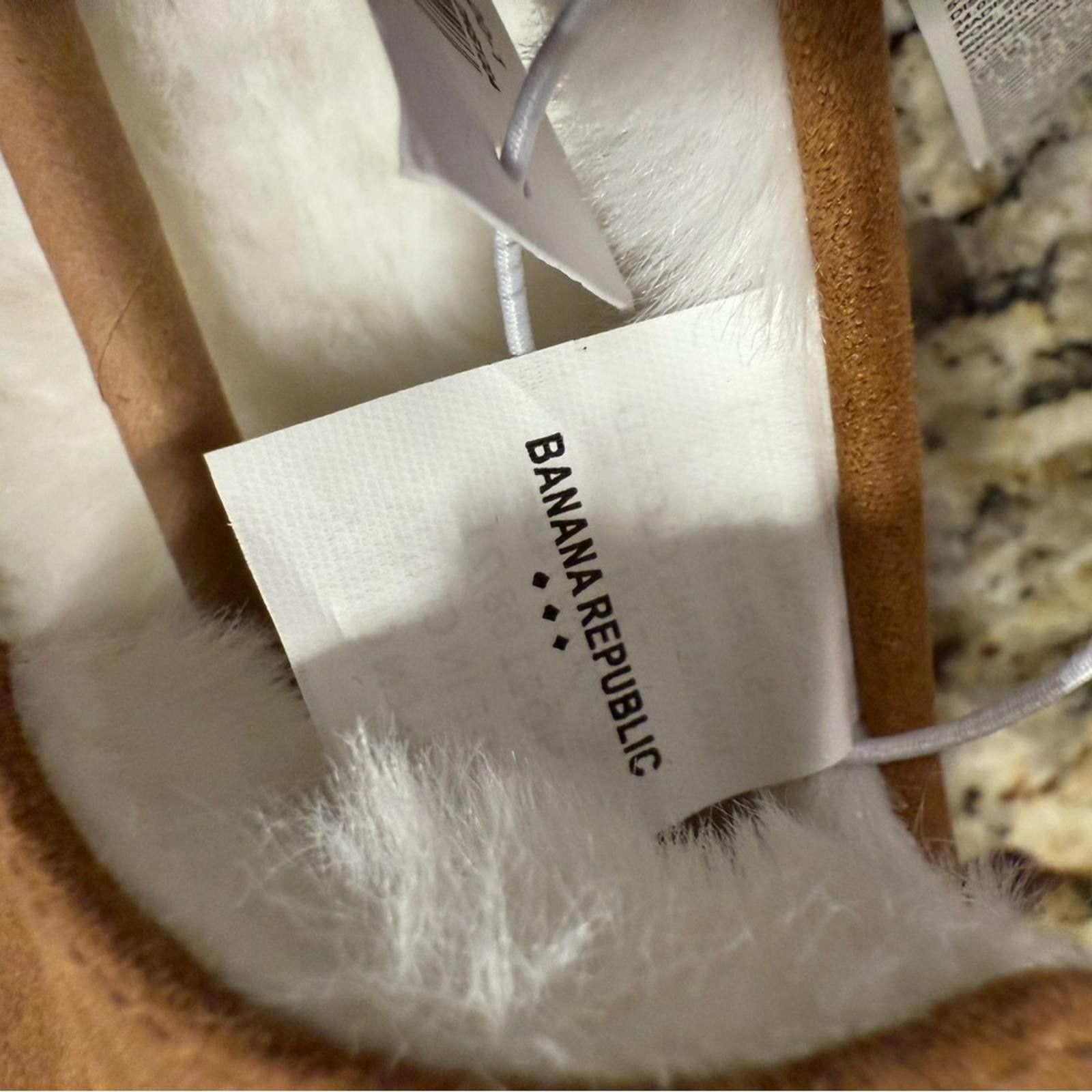 Other Banana Republic Factory tan faux leather fur slipper XL Size US 7.5 / IT 37.5 - 6 Thumbnail