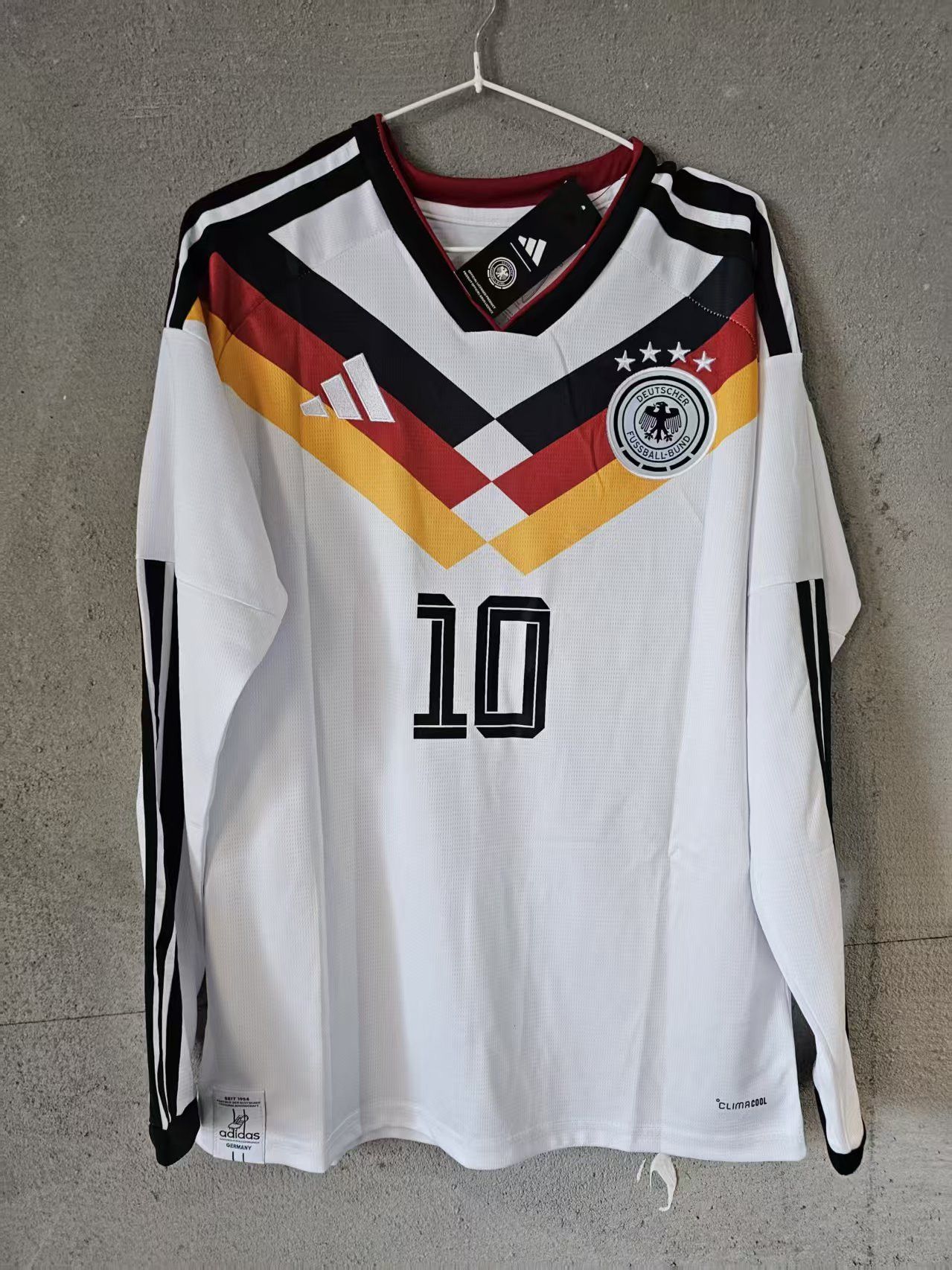 Other 2026 World Cup Germany 10 Jamal Musiala Jersey Longsleeve Size US L / EU 52-54 / 3 - 1 Thumbnail