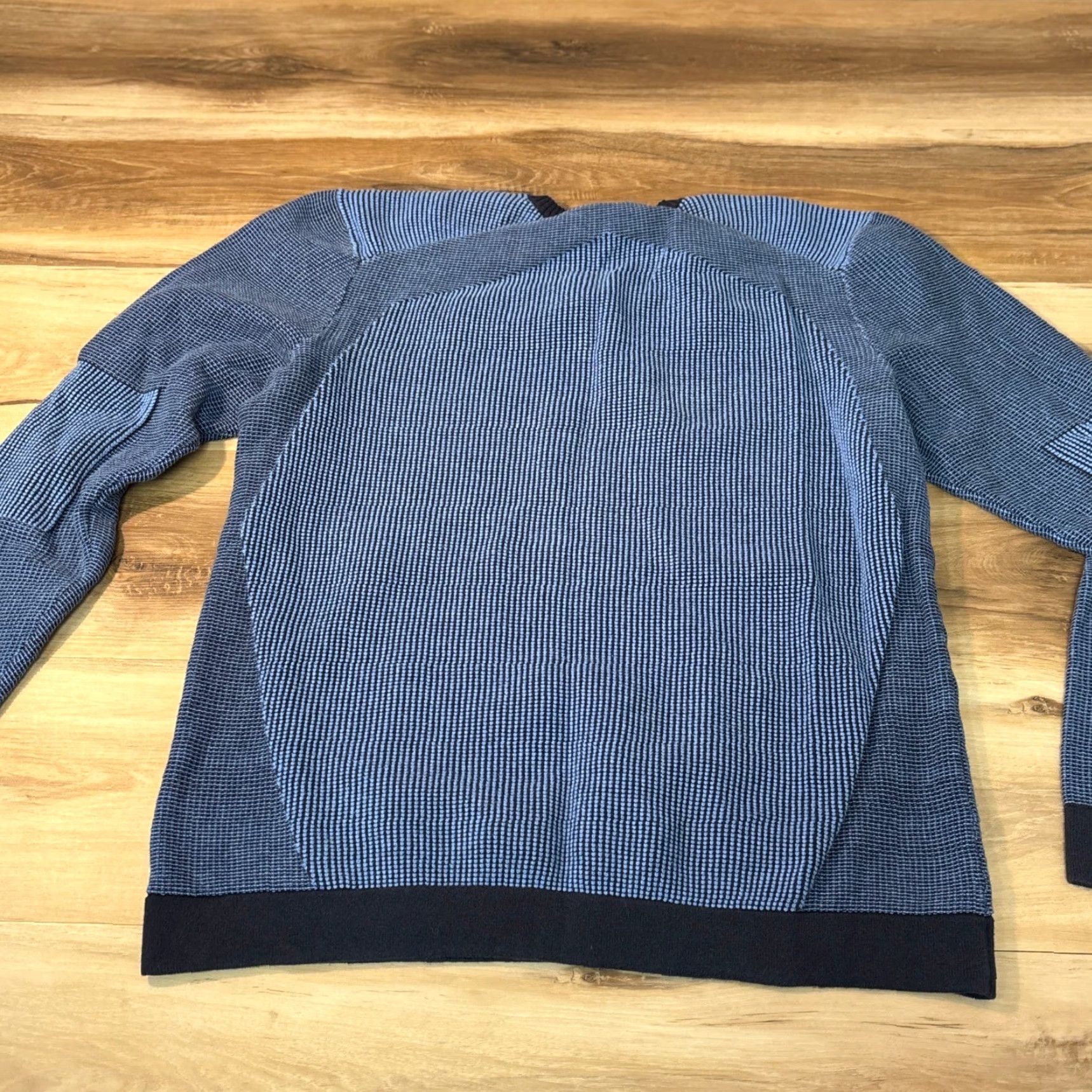 Armani Exchange Armani Exchange Mens XL Blue Waffle-Knit Crewneck Sweater Geometric Knit Logo Casual Pullover Used for Travel, Fall, Winter, Spring Womens? Size US XL / EU 56 / 4 - 7 Thumbnail