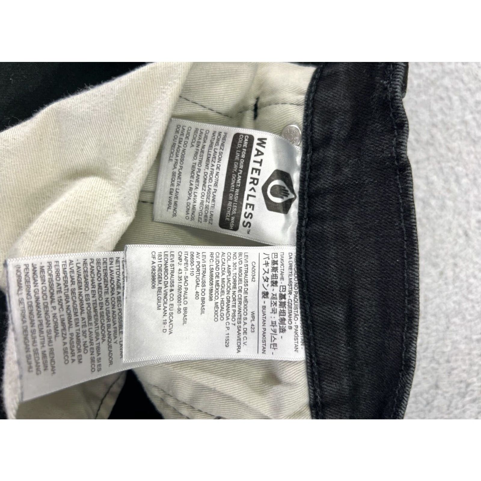 Levi's Levi's Jeans Adult 34 Black Denim 511 Cotton Blend Premium Light 29x34 Slim Straight 5-Pocket Men Mens Denim Jeans Size US 34 / EU 50 - 7 Thumbnail