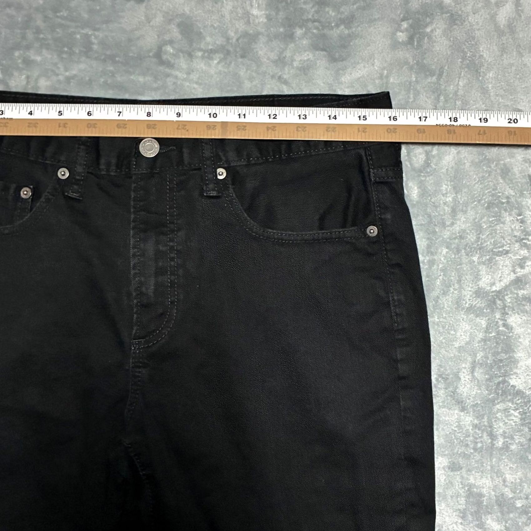 Gap VINTAGE? No. (Cannot add new info) Size US 31 - 7 Thumbnail