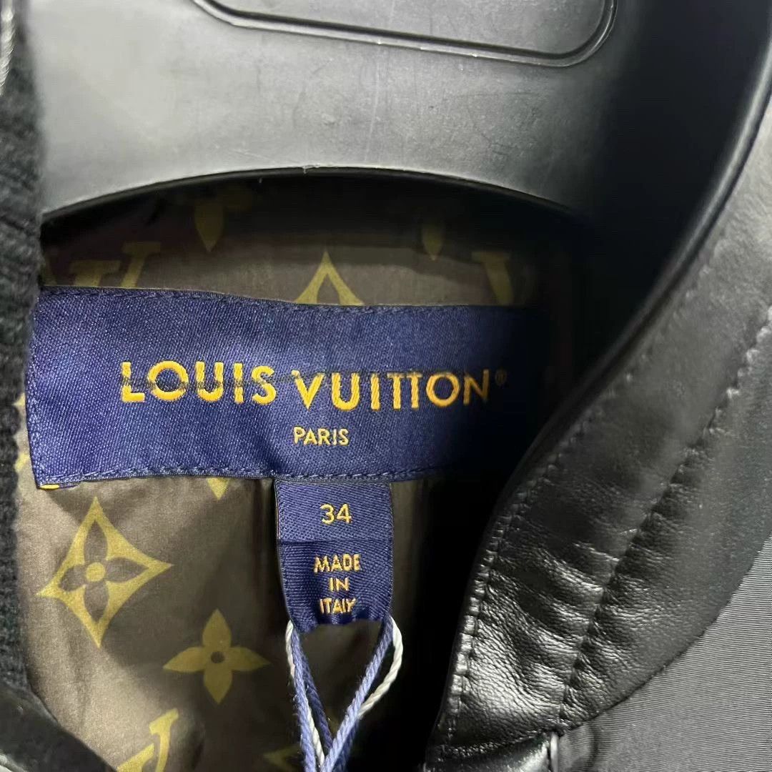 Louis Vuitton louis vuitton black leather zip jacket Size US L / EU 52-54 / 3 - 3 Thumbnail