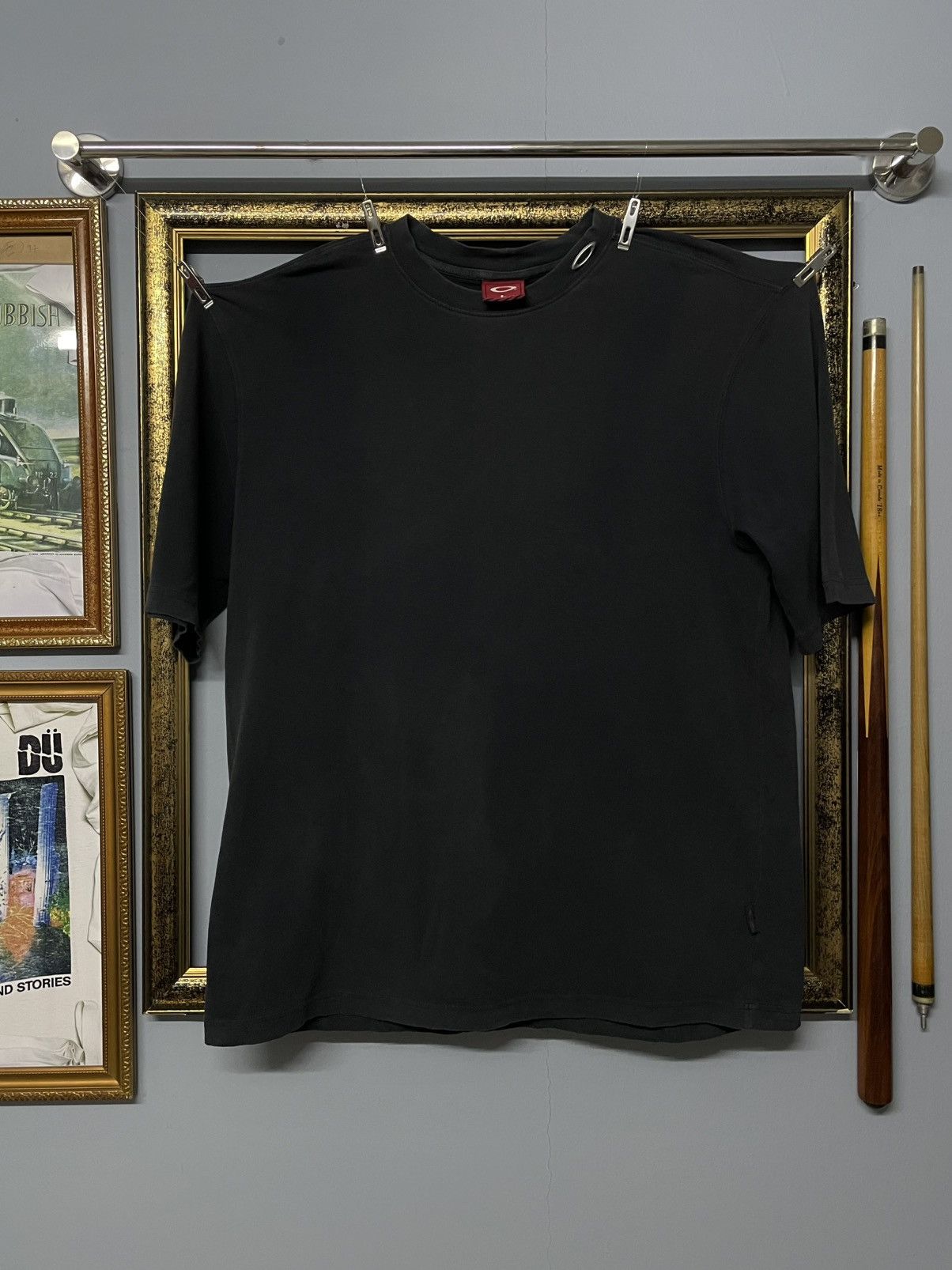 Oakley Vintage 1990s Sunfaded Designer Oakley Software Simple Tee Size US L / EU 52-54 / 3 - 1 Thumbnail